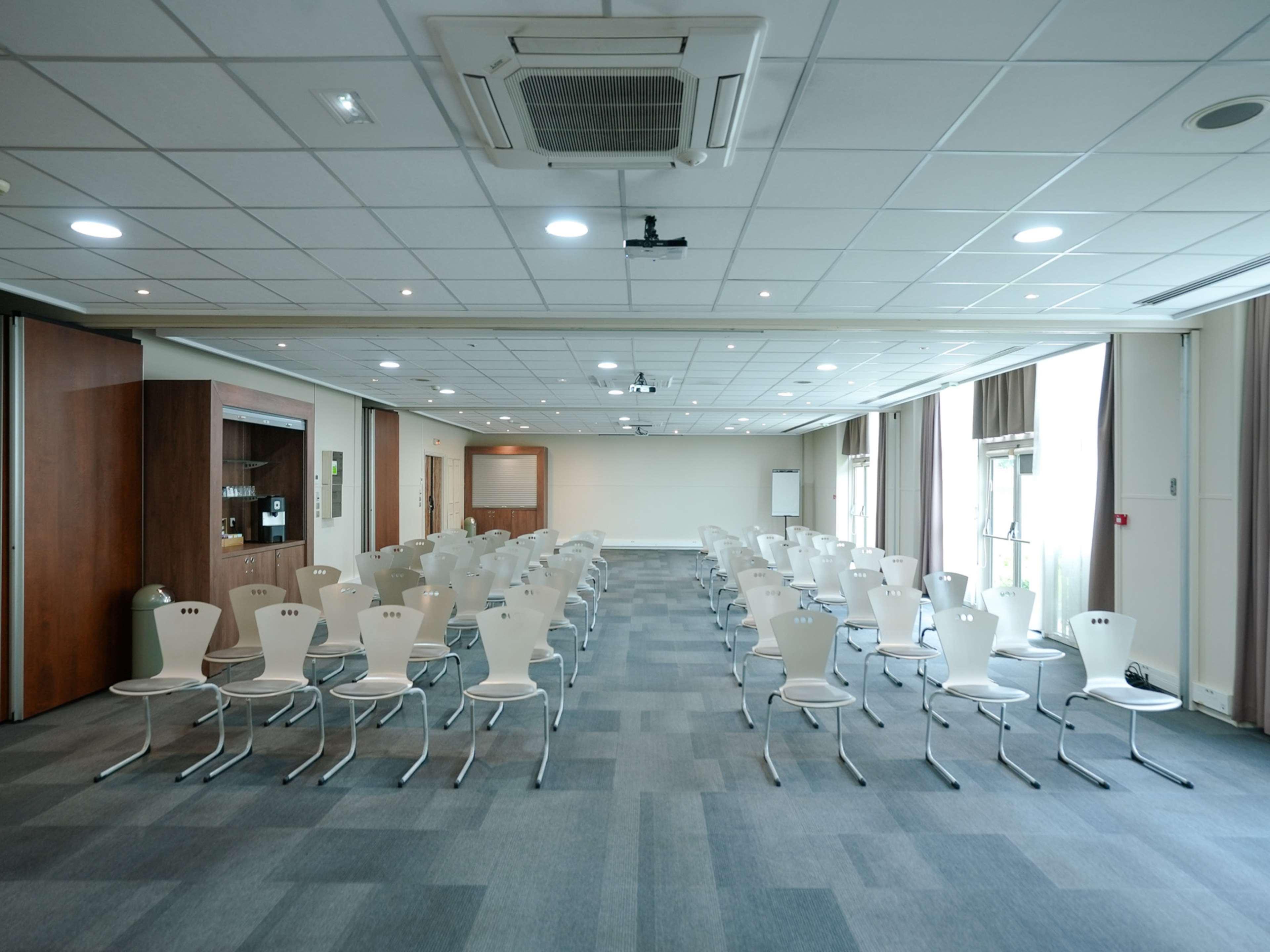 Sala de Reuniones Campanile Paris CDG Airport Villepinte