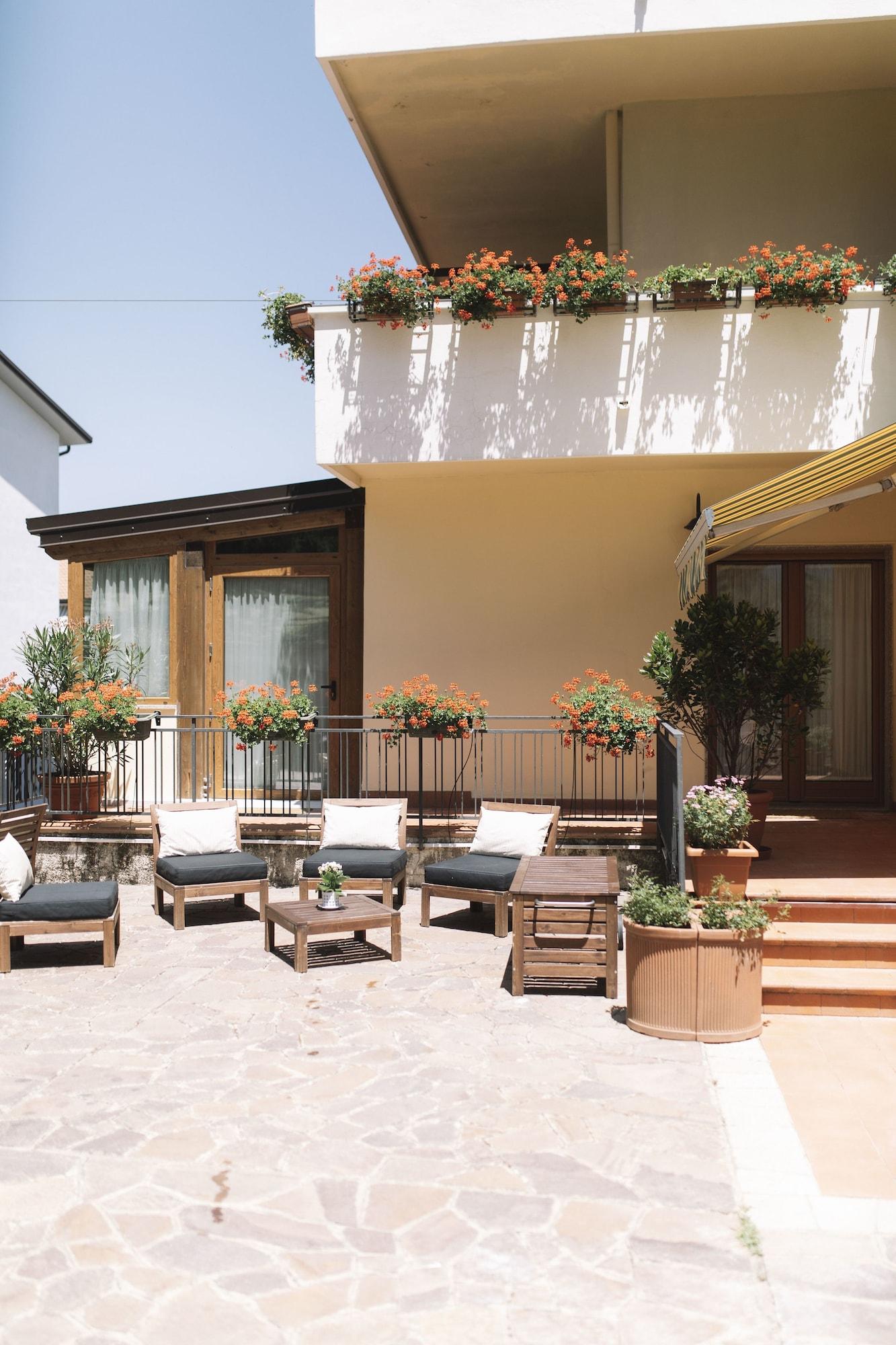 Vista Exterior La Villa Resort Charme & Relax