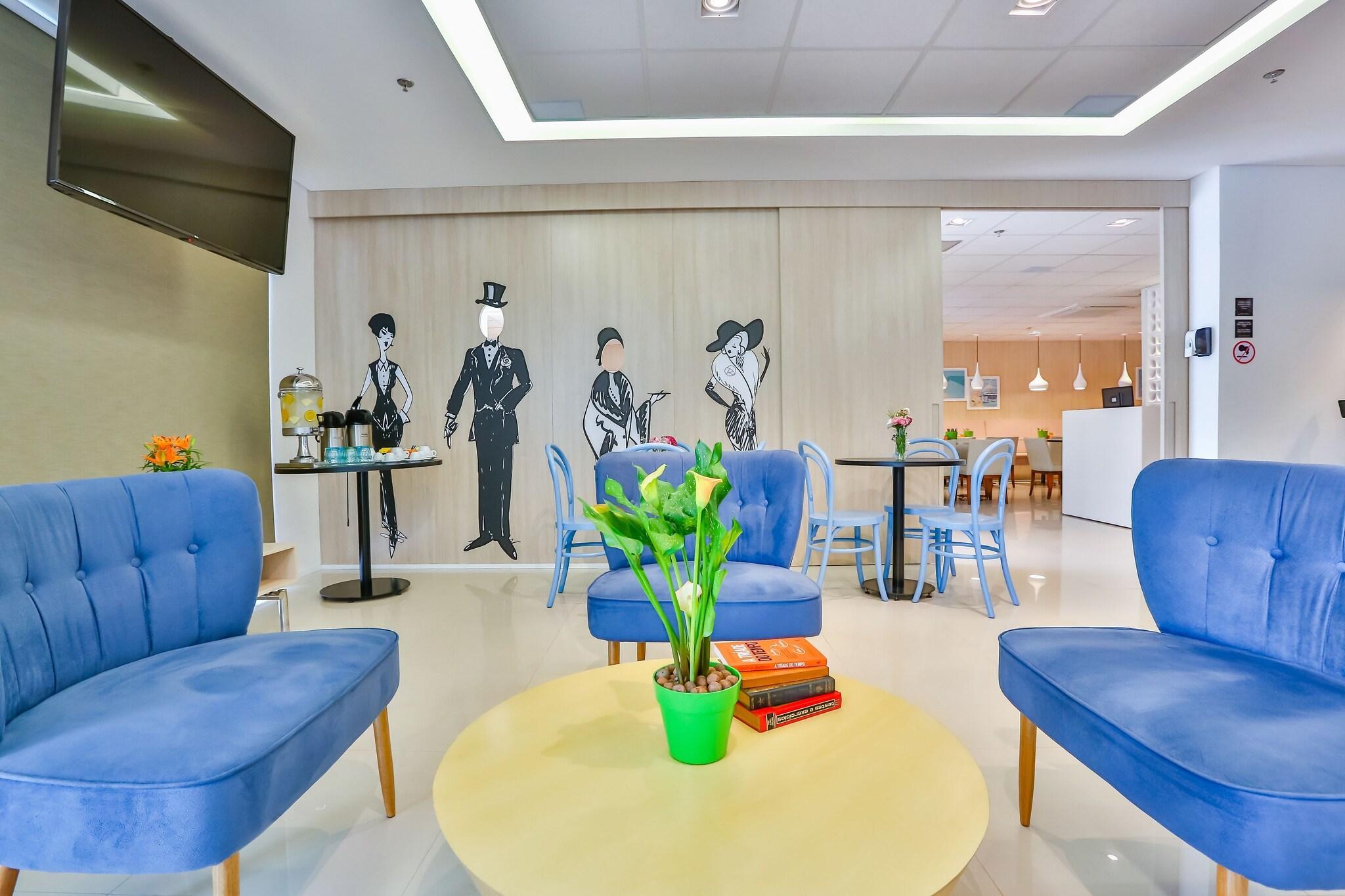 Vista Lobby ibis Styles Goiania Marista