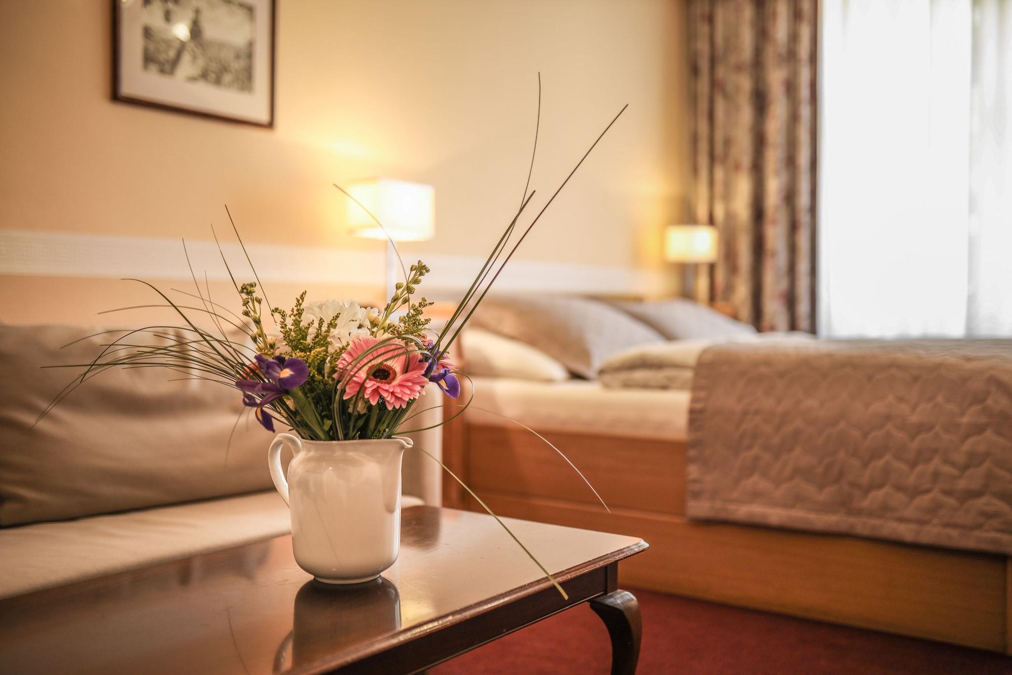 Set de Habitación Hotel Kavalerie