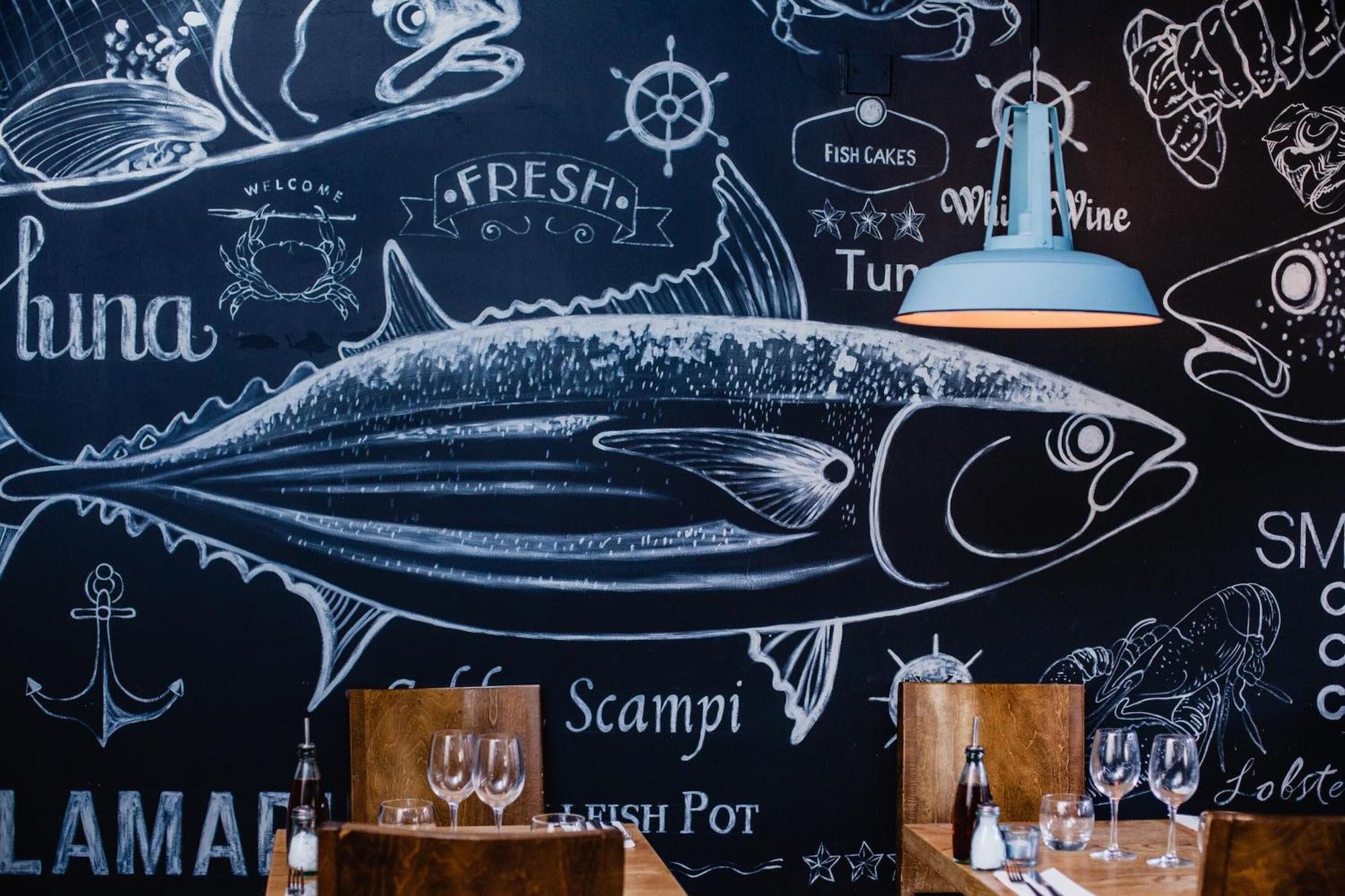 Restaurant Clarendon Suites