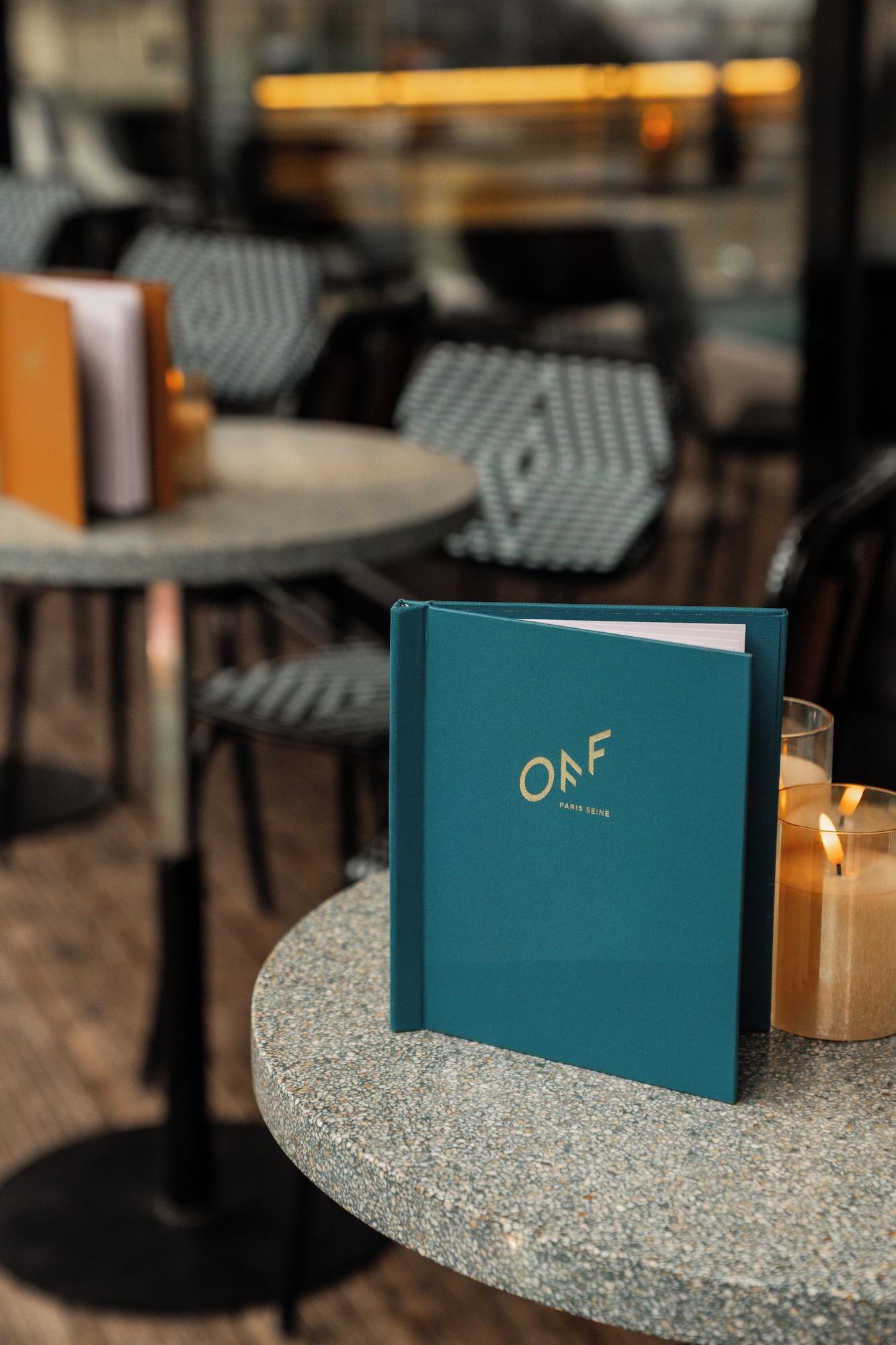 Bar/Salón Off Paris Seine