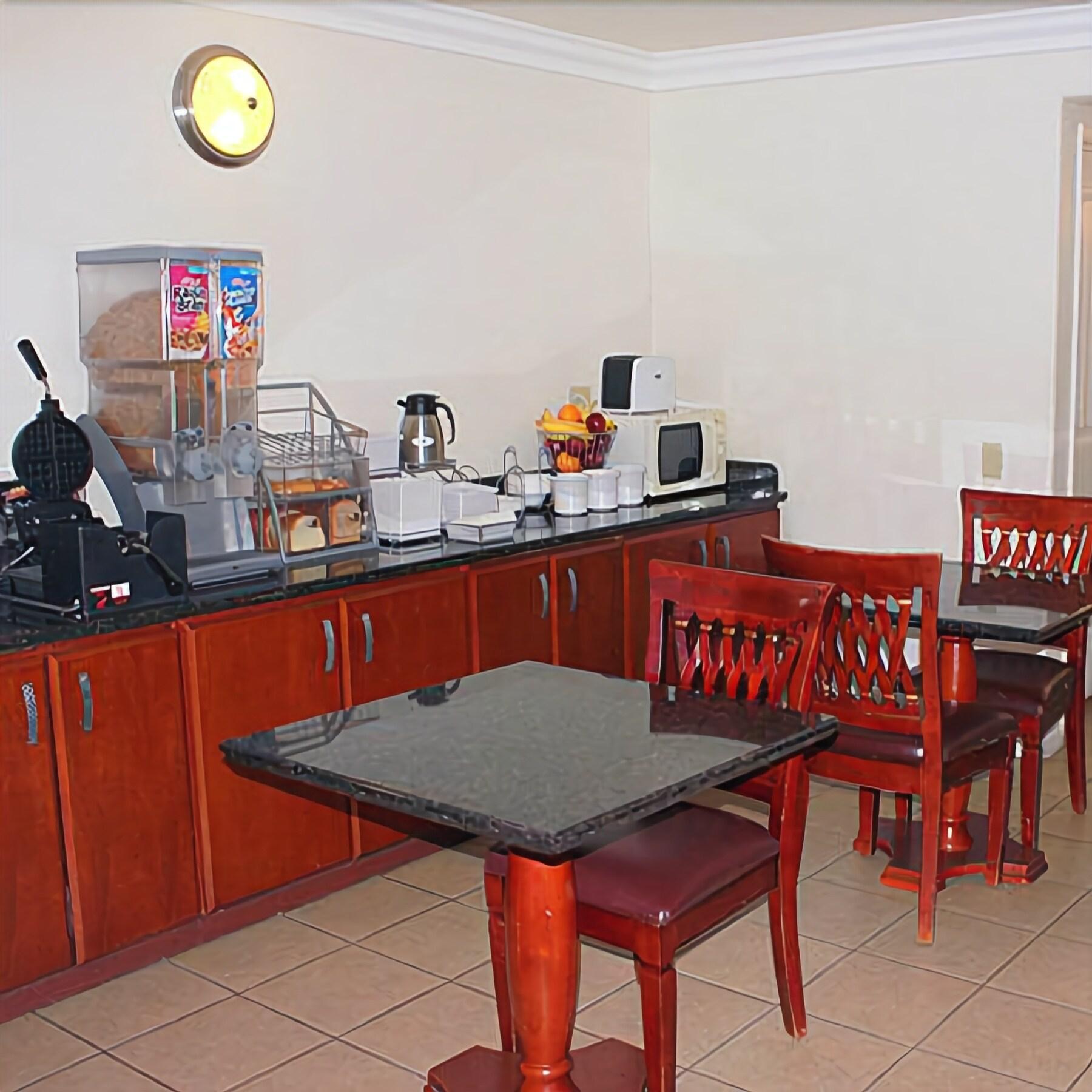 Restaurant Motel 6 Fresno, CA