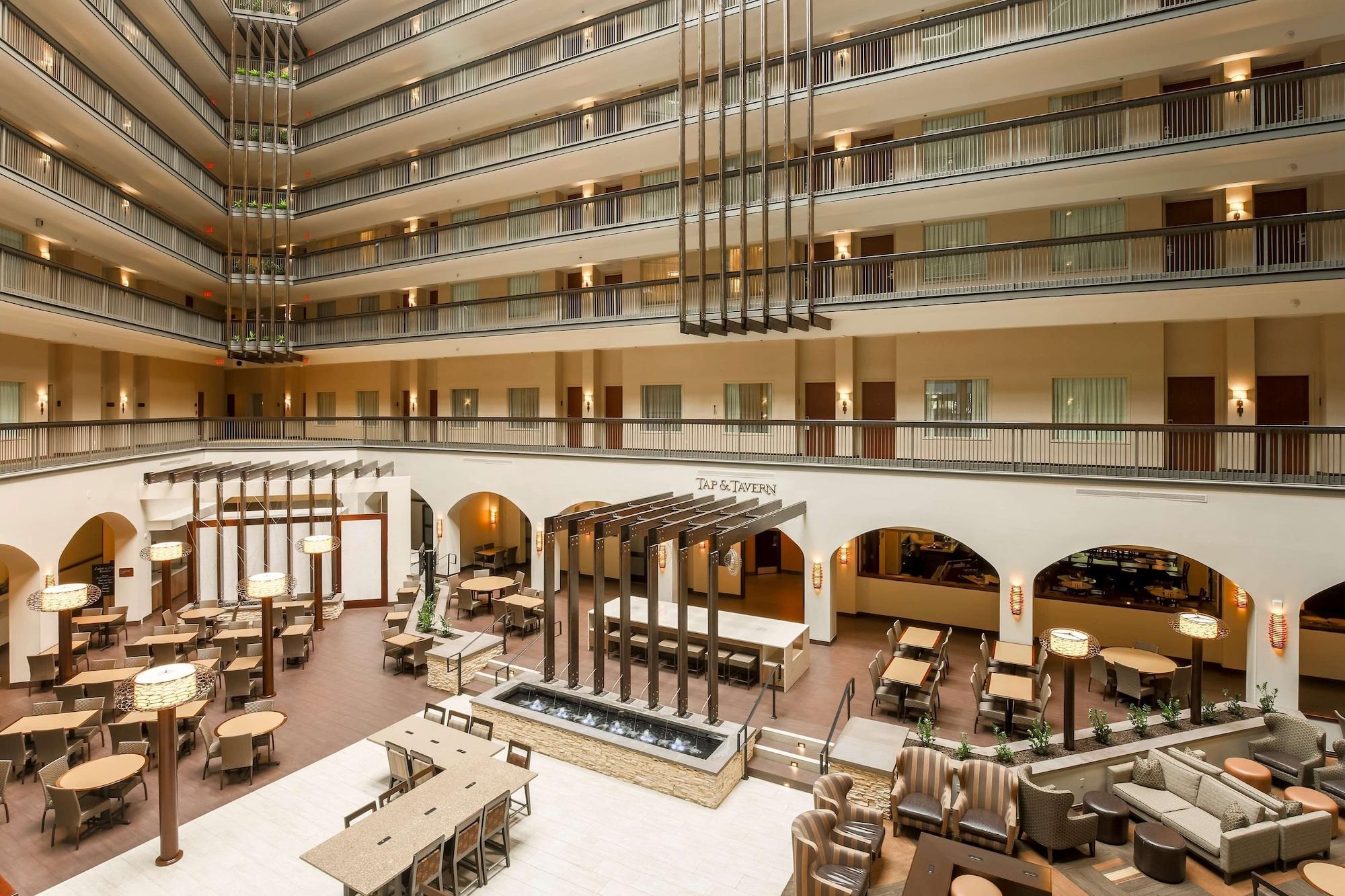 Vista Lobby Embassy Suites by Hilton Dallas Love Field