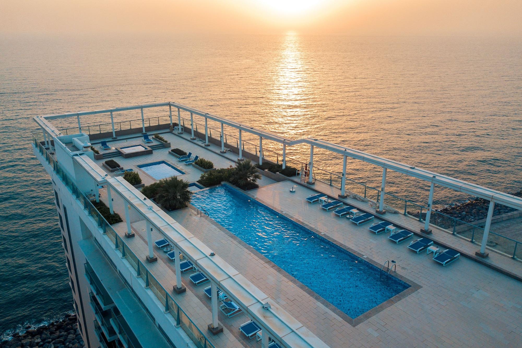 Vista Piscina Olive Tree Residence