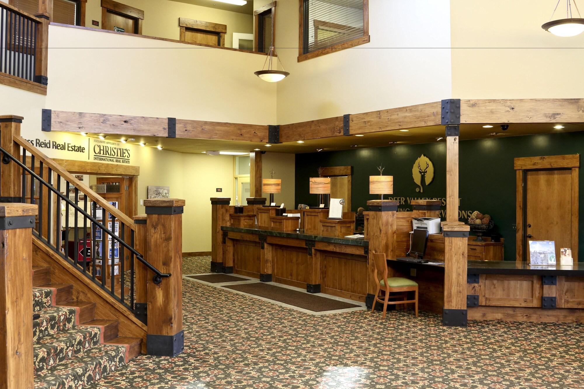 Vista Lobby Deer Valley's Signature Collection