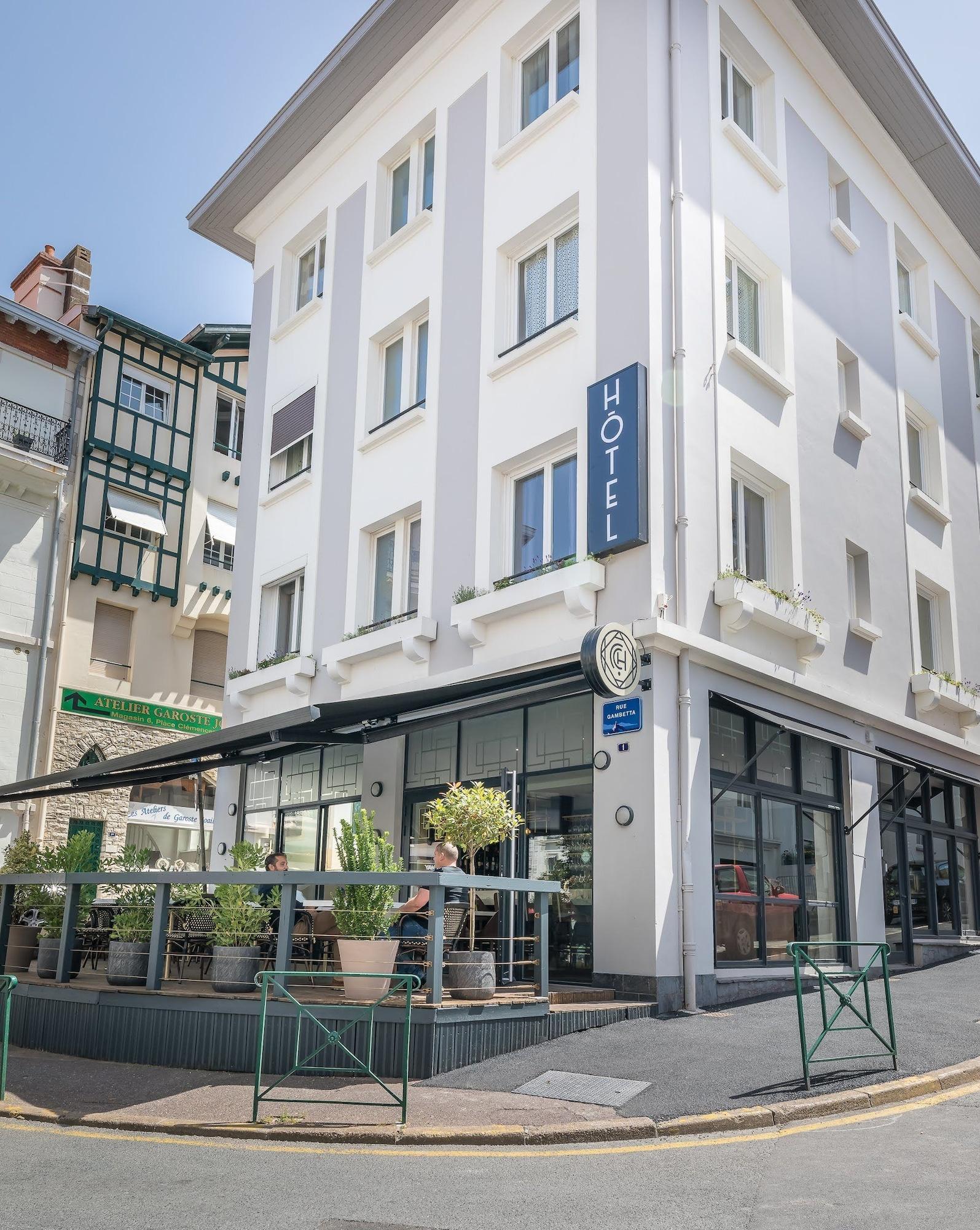 Vista Exterior Hôtel Cosmopolitain