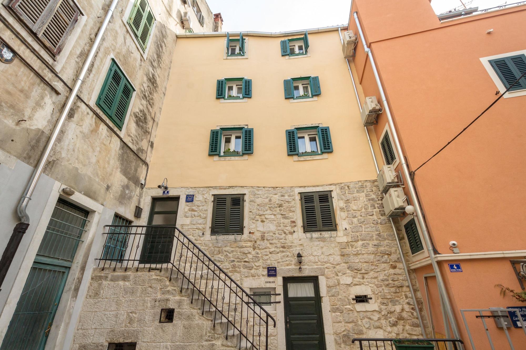 Vista Exterior Guesthouse Imperator
