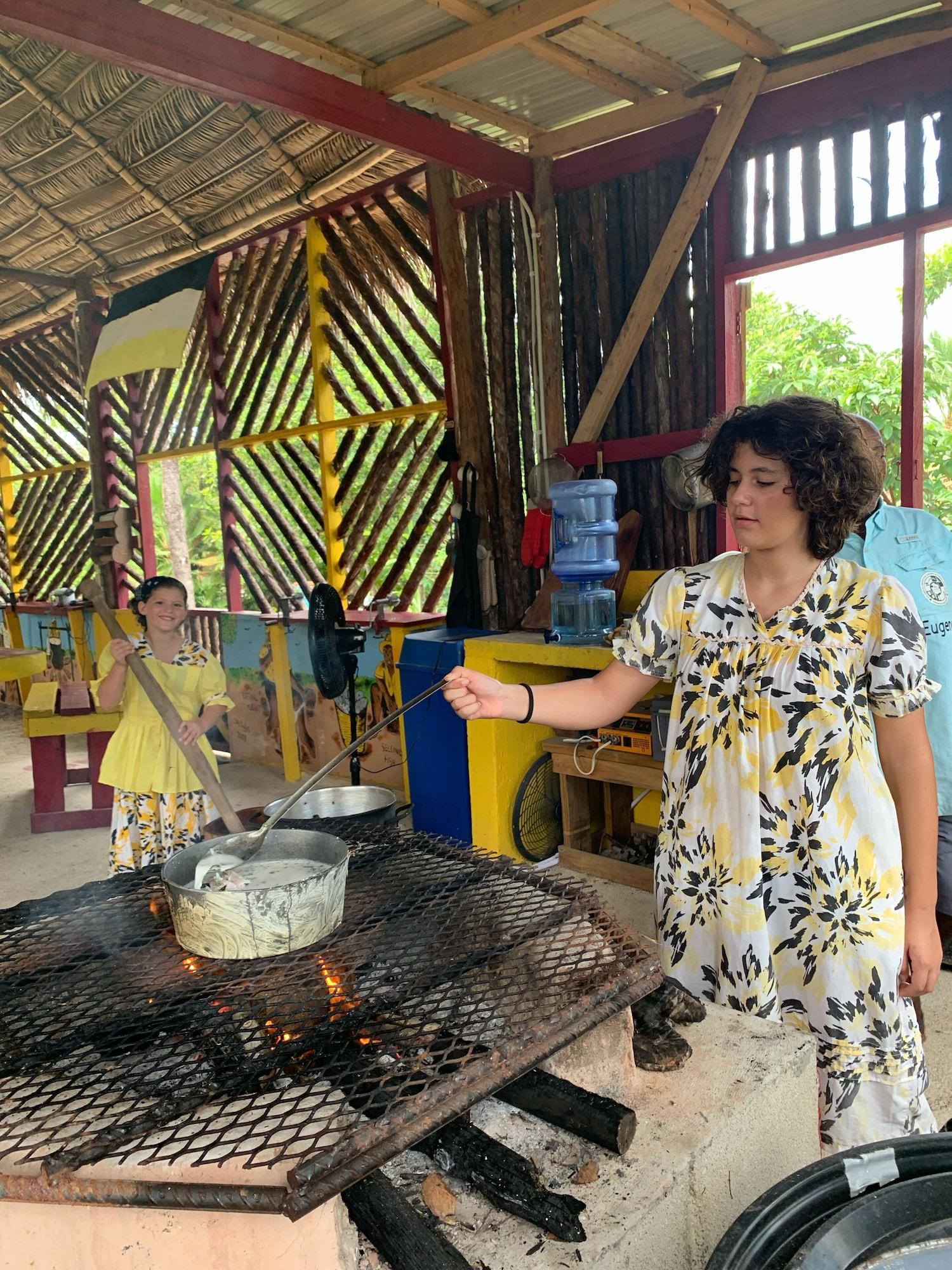 Restaurant Palmento Grove Eco Cultural & Fishing Lodge
