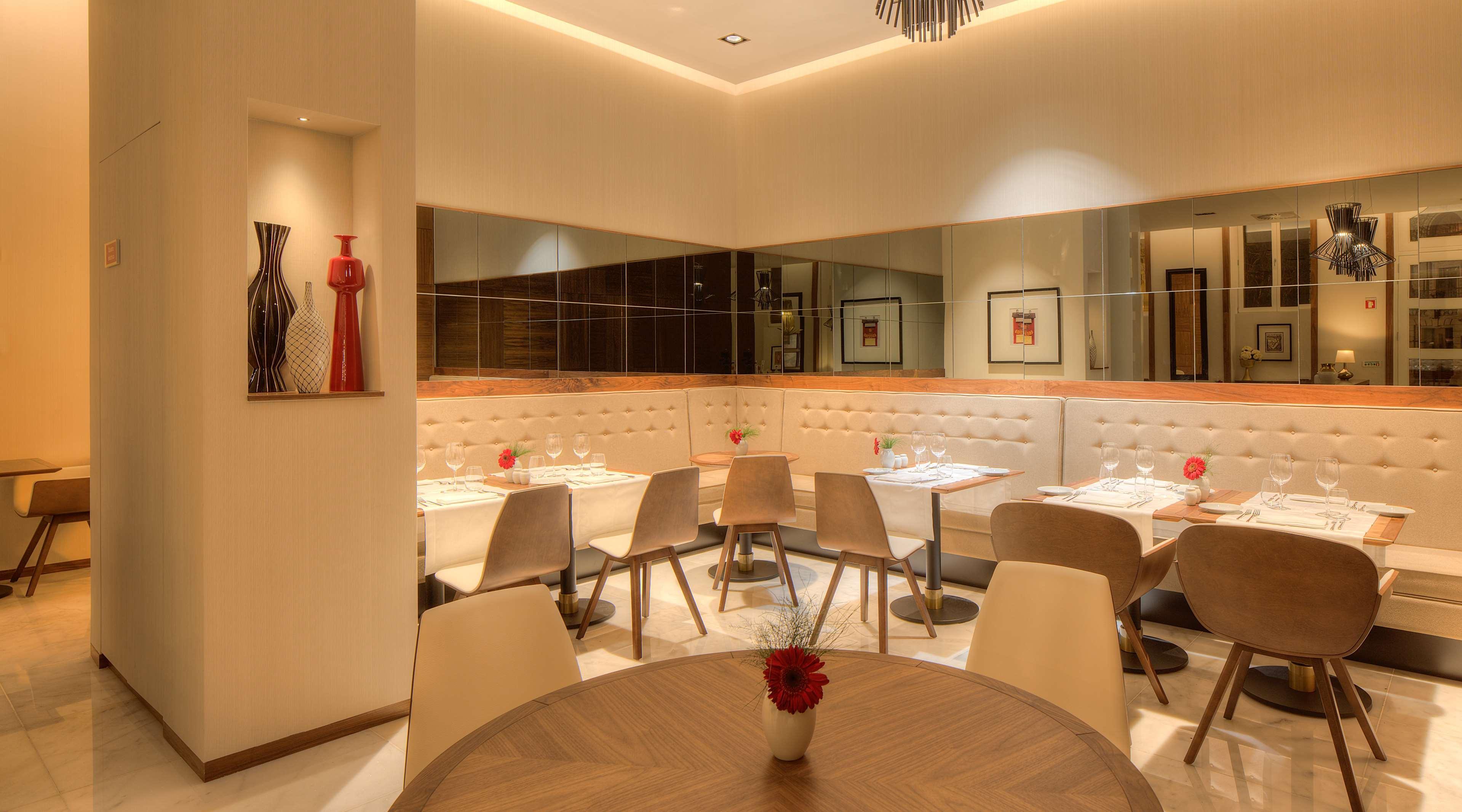 Restaurant NH Collection Porto Batalha