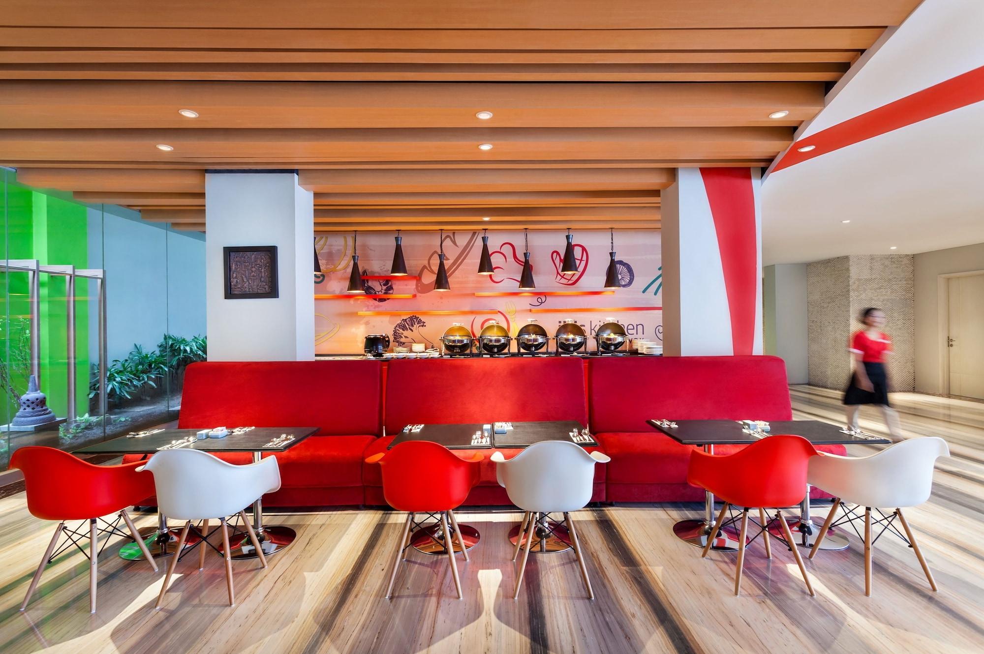 Restaurant ibis Yogyakarta Adi Sucipto