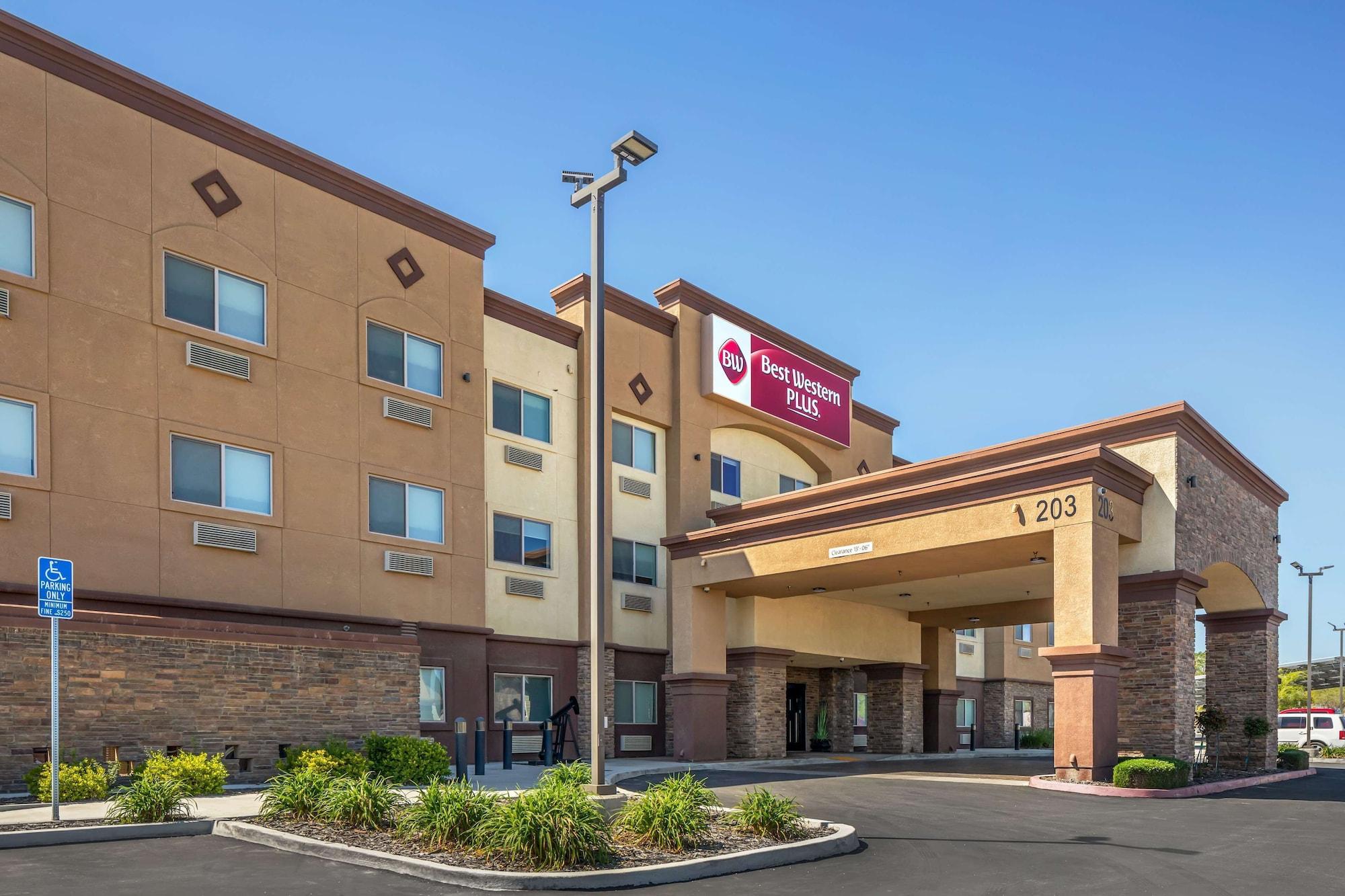 Vista Exterior Best Western Plus Taft Inn