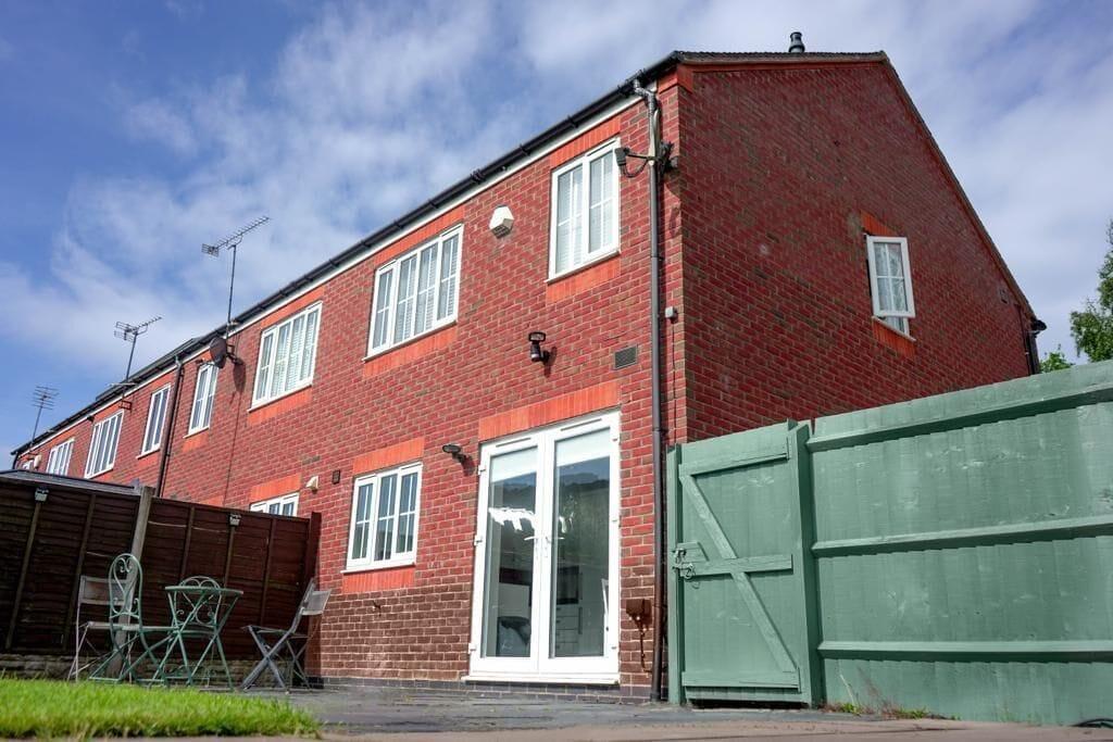 Varios New Build Dickins Heath