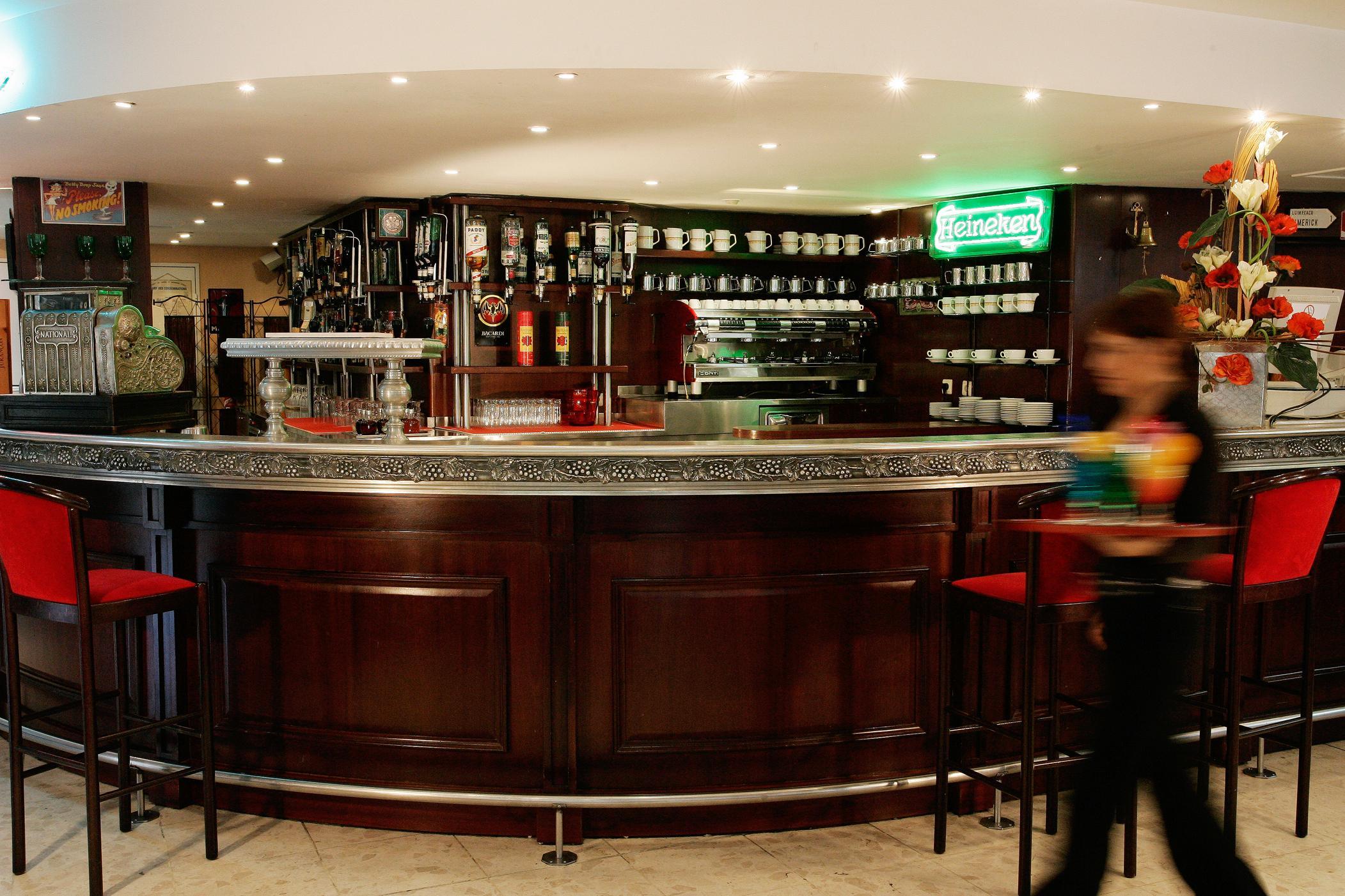 Bar/Salón Hotel La Solitude
