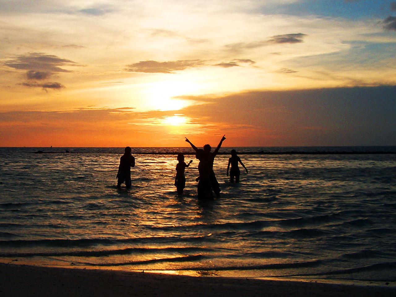 Playa Shiralea Island Resort
