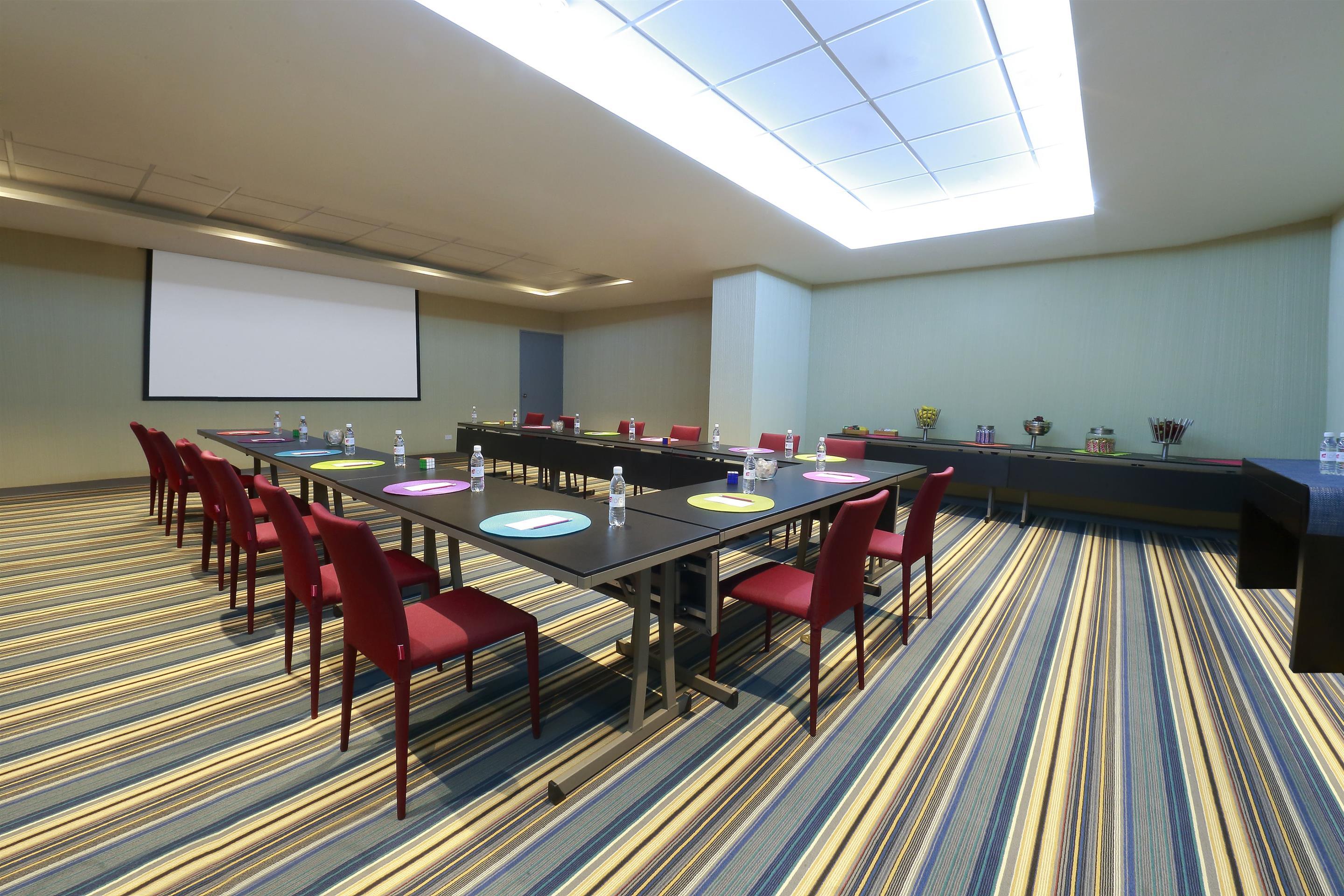 Vista Exterior Aloft Panama