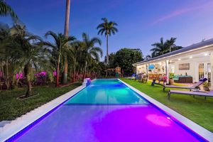 Alquiler Vacacional - Tropical salt water pool home close to beaches,Hard Rock,Airport and Downtown!