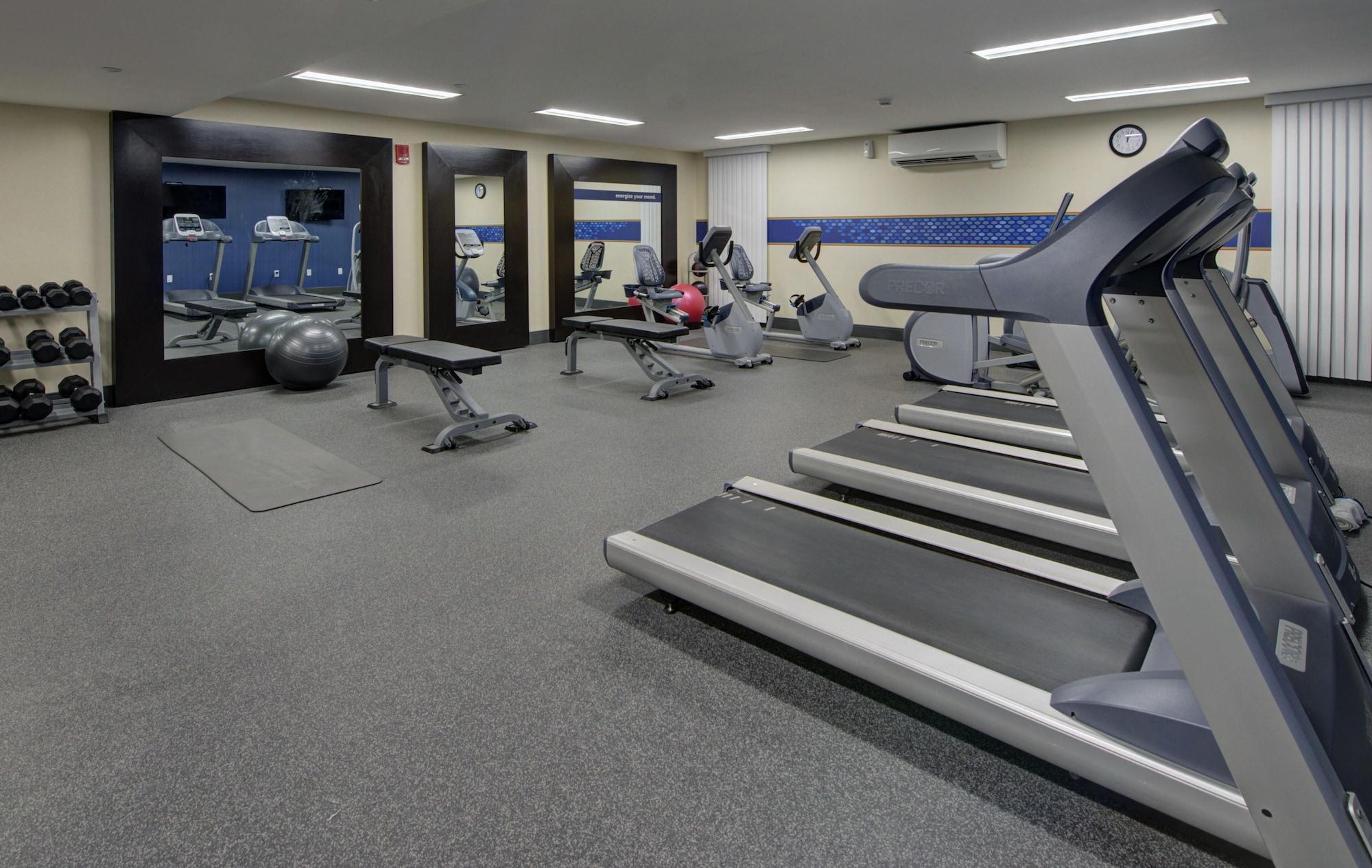Gimnasio Hampton Inn & Suites Rockville Centre