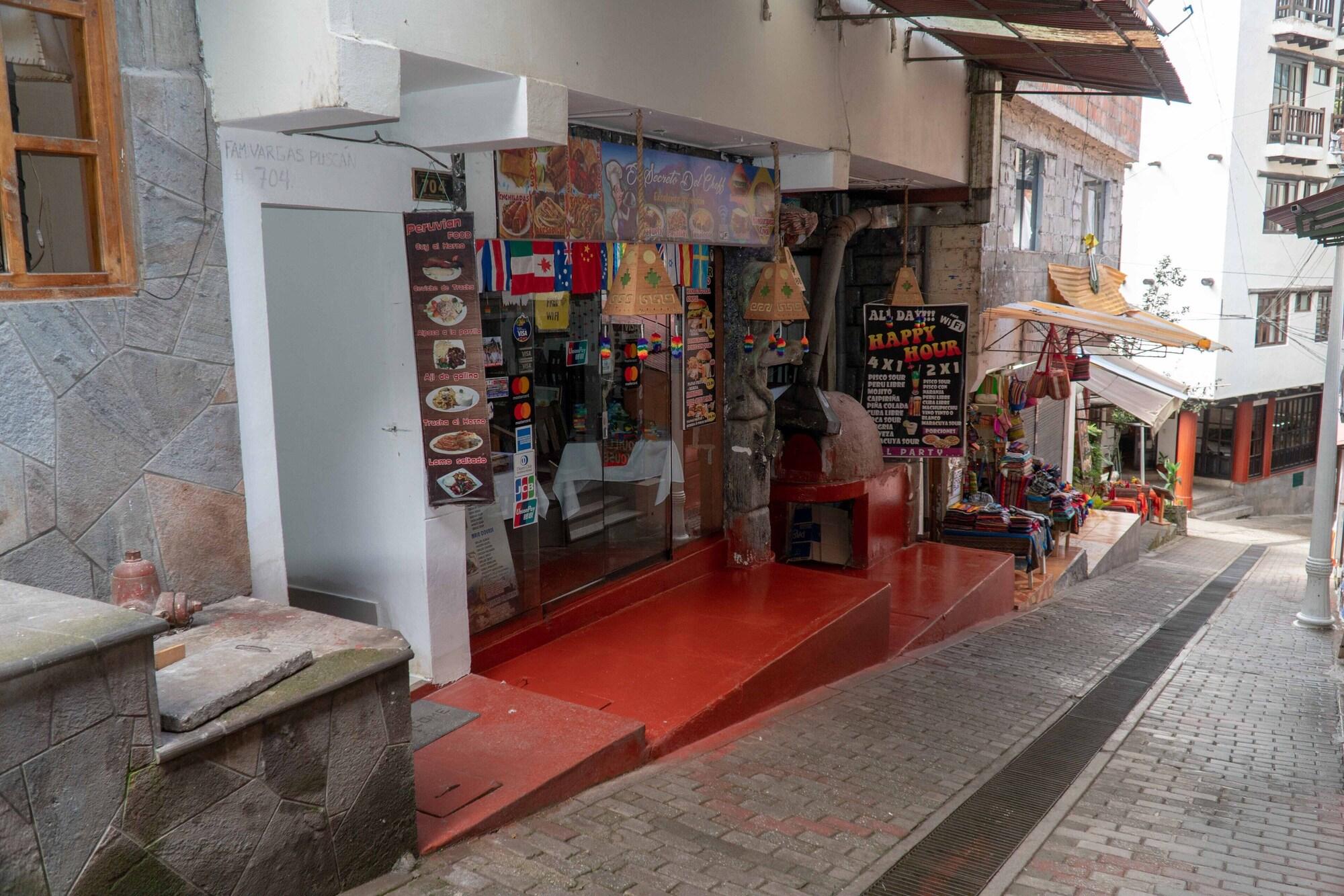 Vista Exterior Casa Blanca Machu Picchu B&B