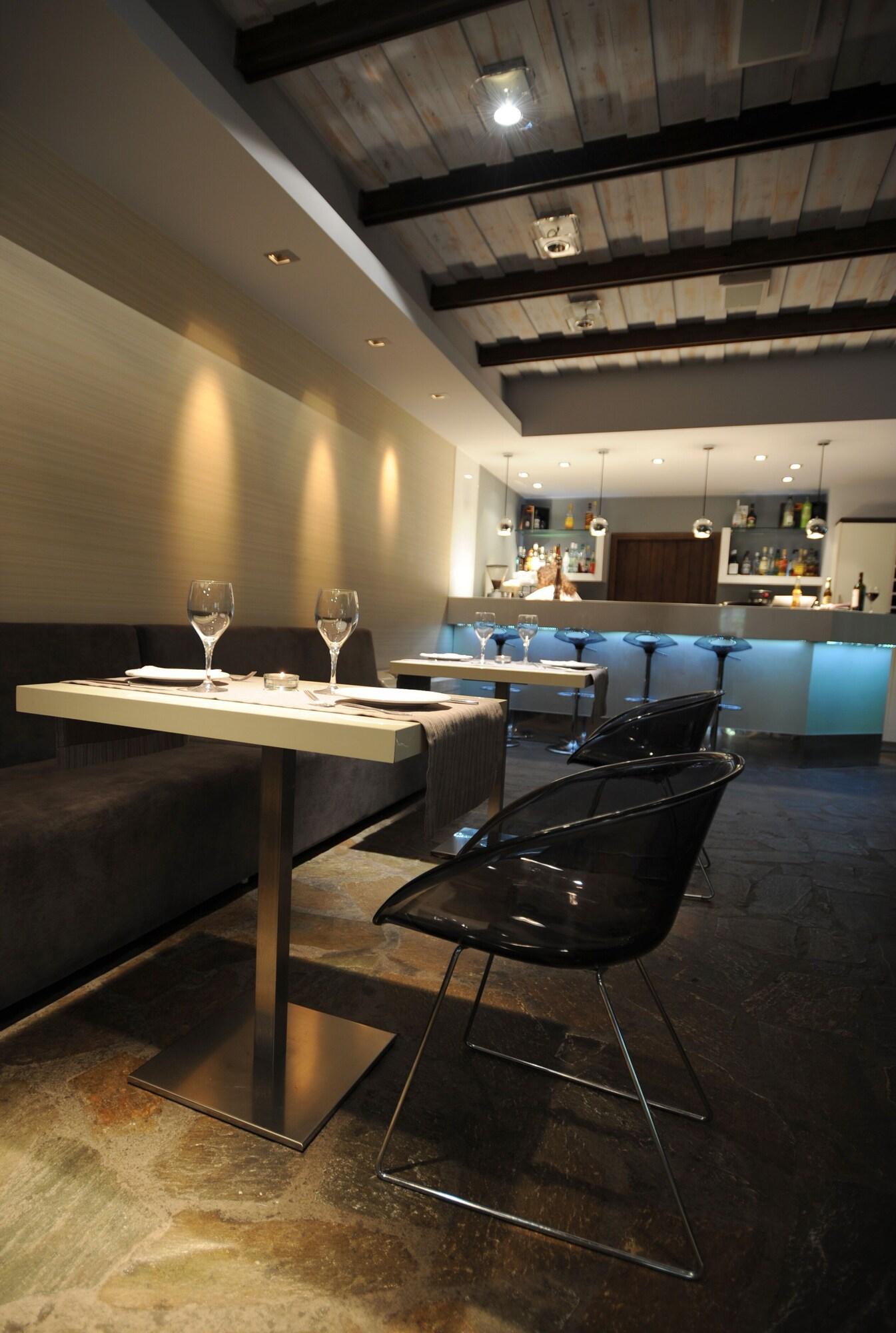 Bar/Salón Gefyri Hotel