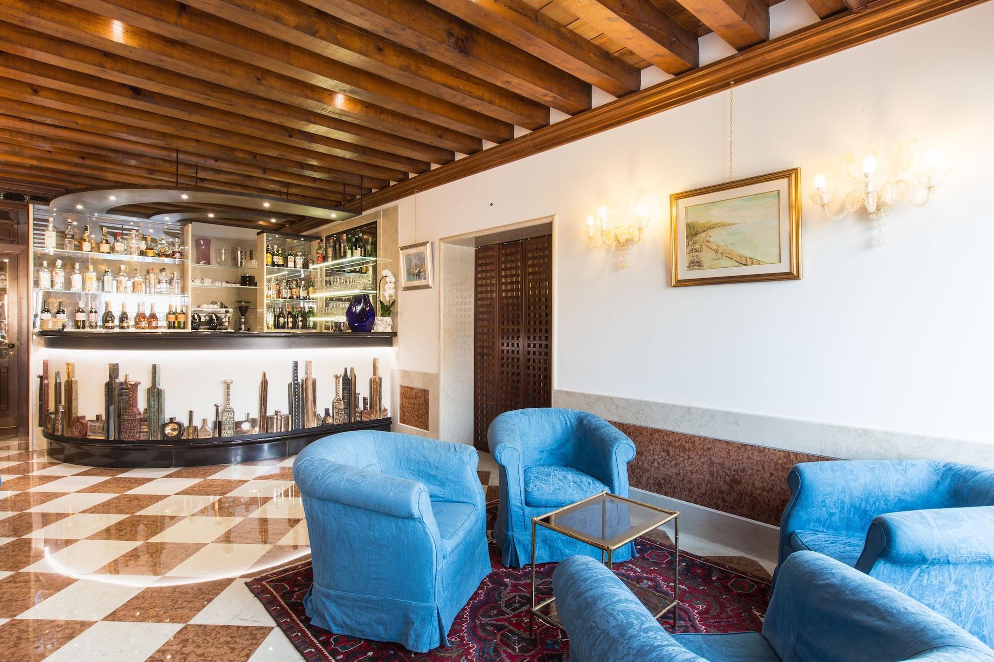 Bar/Salón Santa Chiara Hotel