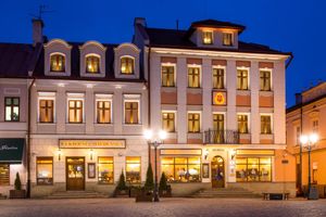 Alojamiento - Ambasadorski