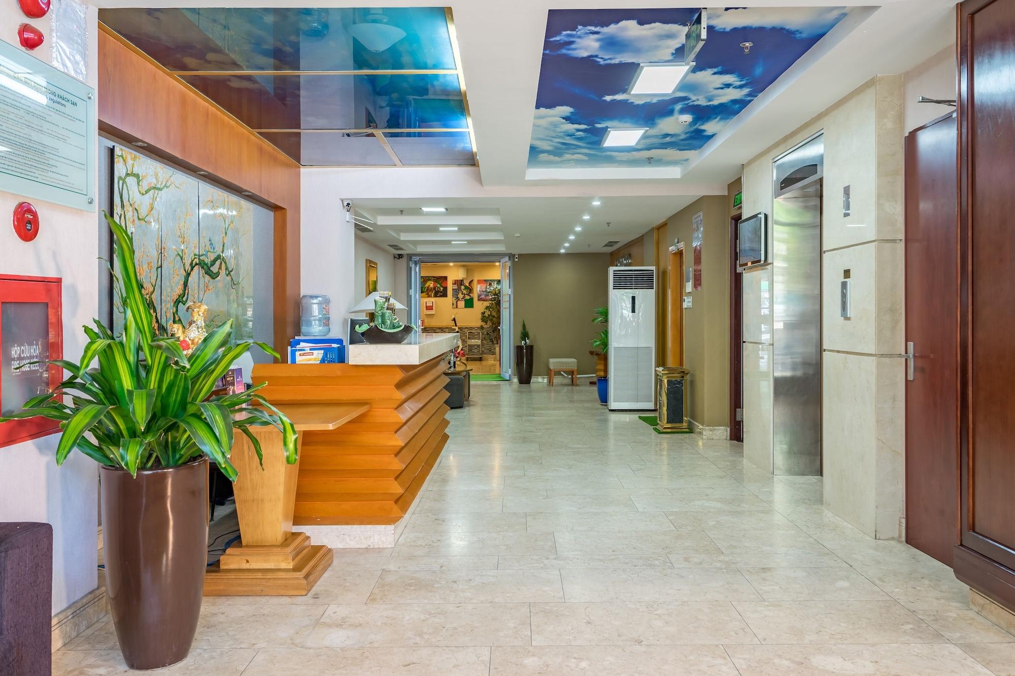 Vista Lobby Richico Apartments And Hotel