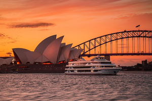 Actividad - Crucero con cena al atardecer en el puerto de Sídney