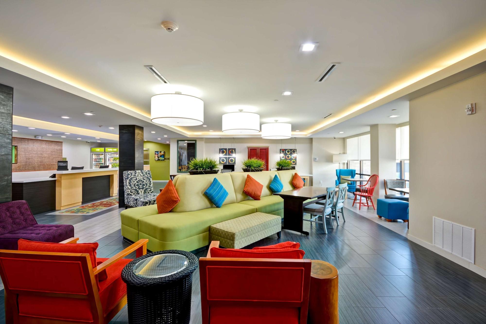 Vista Lobby Home2 Suites by Hilton Fort Worth Southwest Cityview