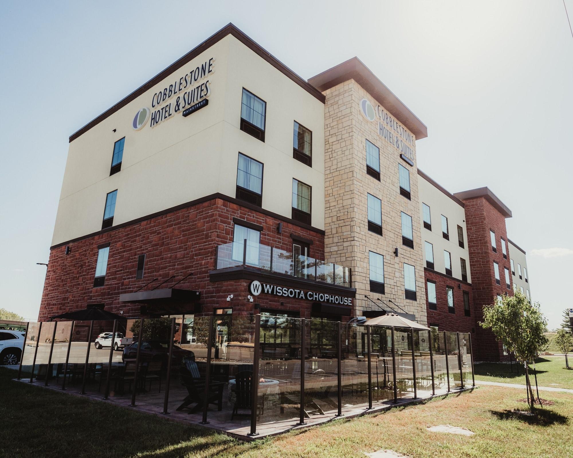 Vista Exterior Cobblestone Hotel & Suites - Ottumwa