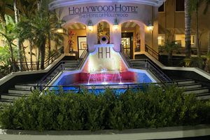 Alojamiento - Hollywood Hotel