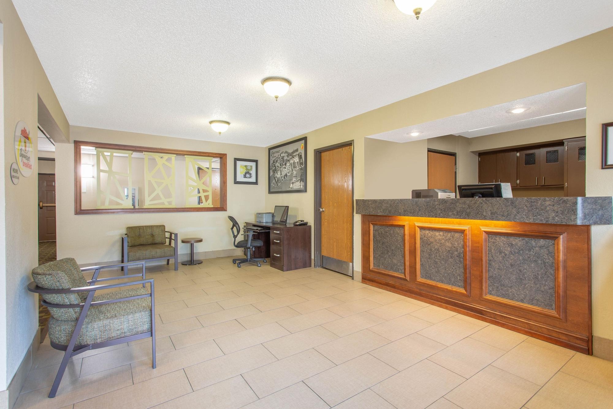 Vista Lobby Super 8 by Wyndham Weston WV