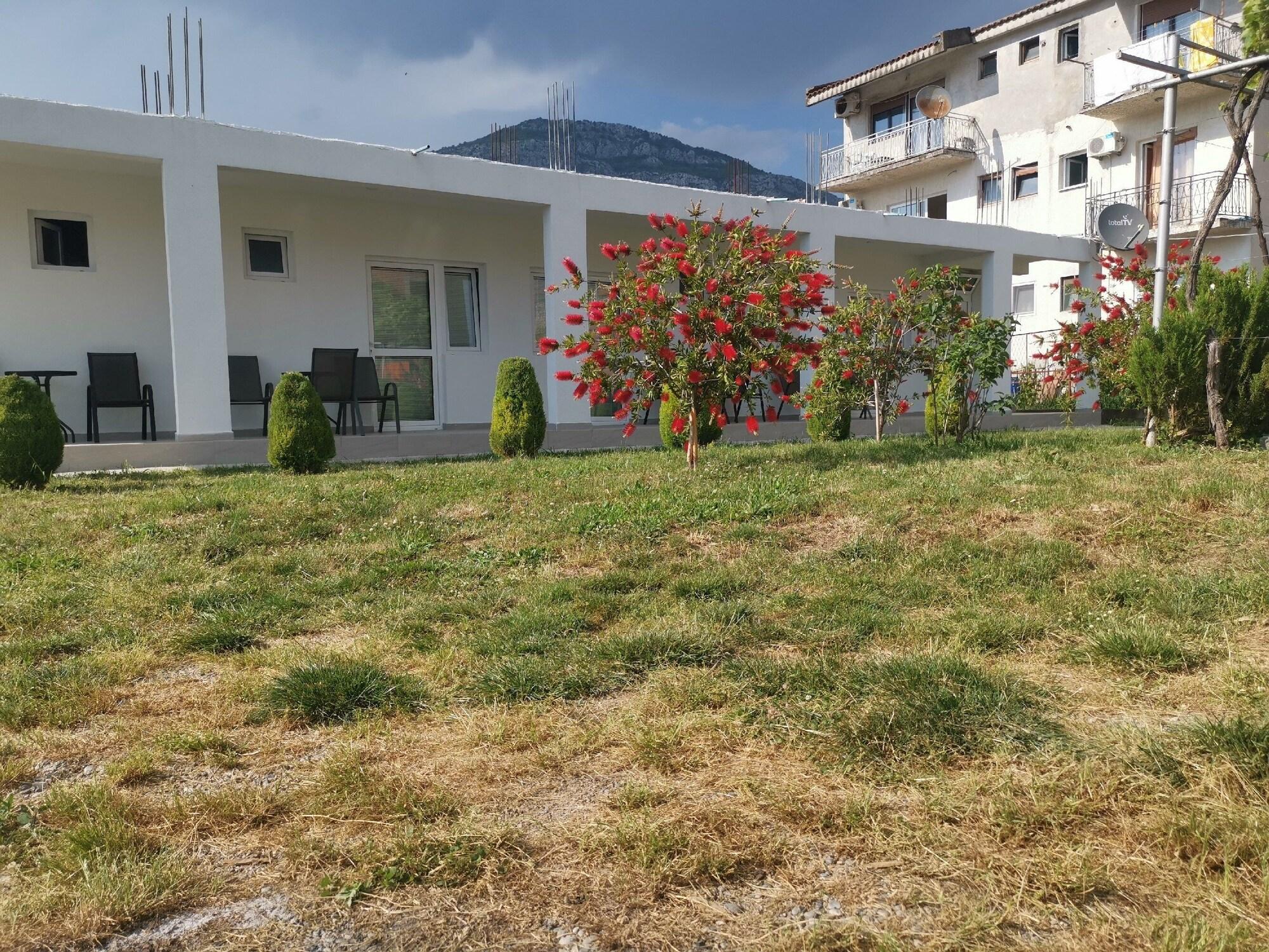 Vista Exterior Apartments Ivana