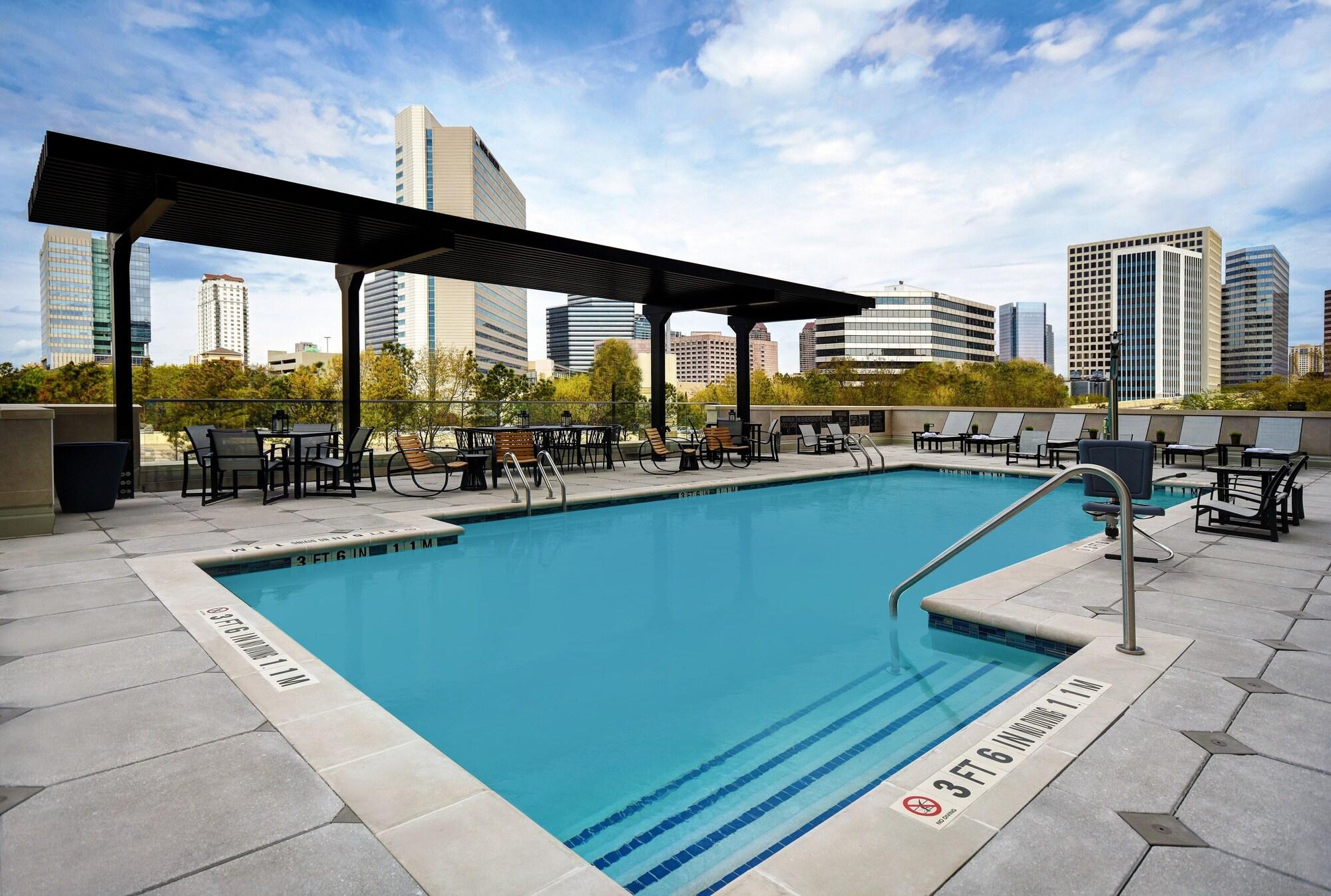Pool view Holiday Inn Express Houston - Galleria Area, an IHG Hotel