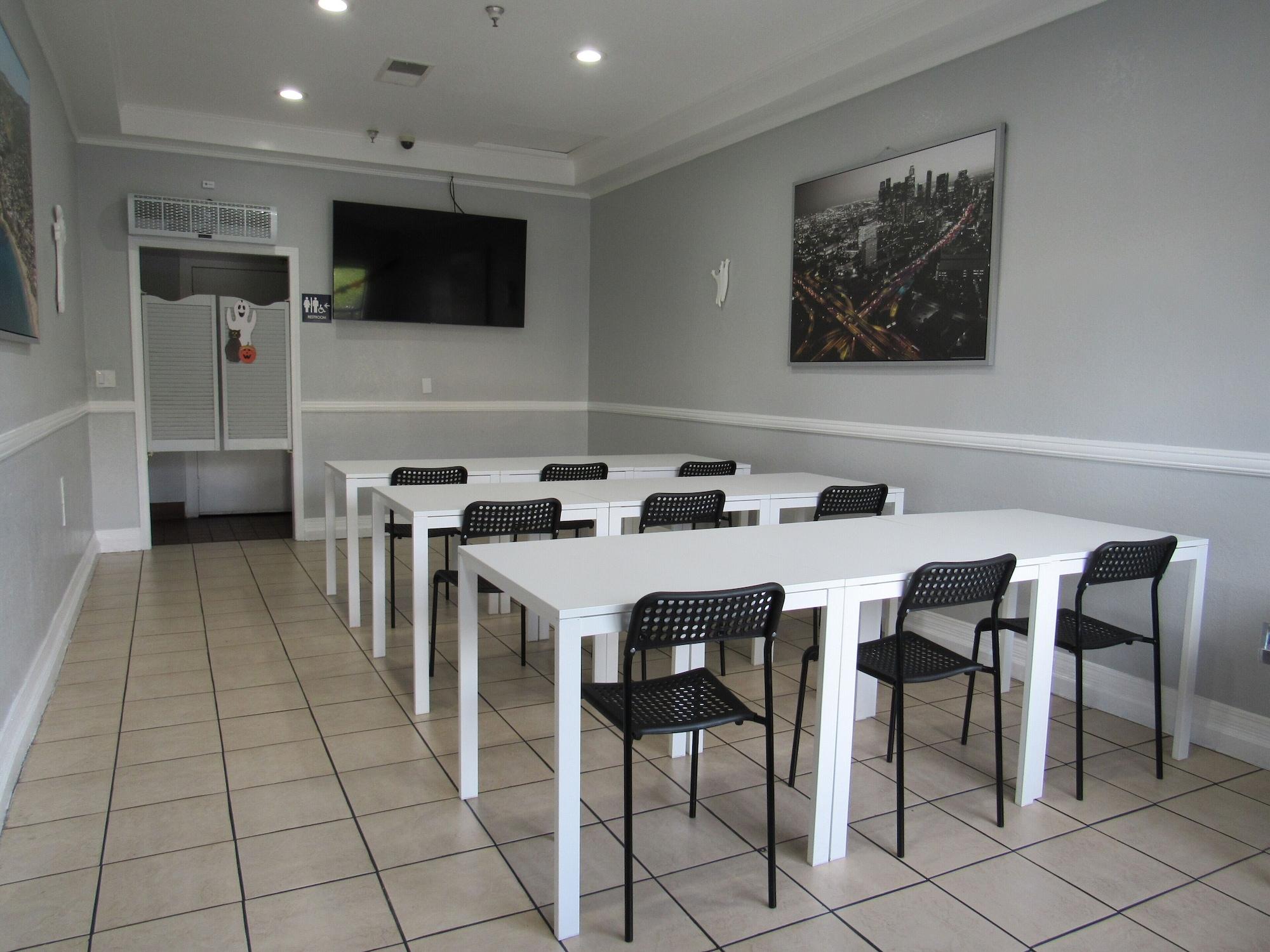 Vista Lobby Capri Suites Anaheim