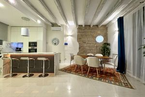 Alquiler Vacacional - Elegant 130 m² apartment with balcony and views of Port Vell – Paseo Colón