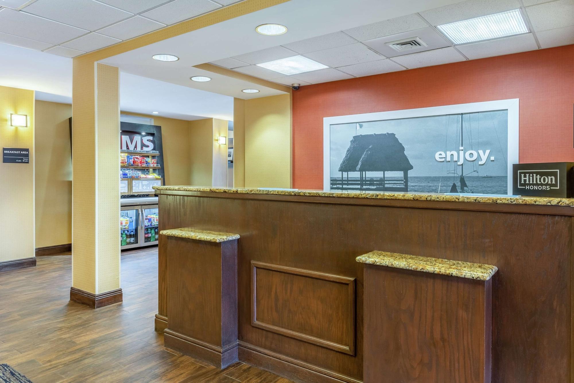 Vista Lobby Hampton Inn Biloxi-Ocean Springs