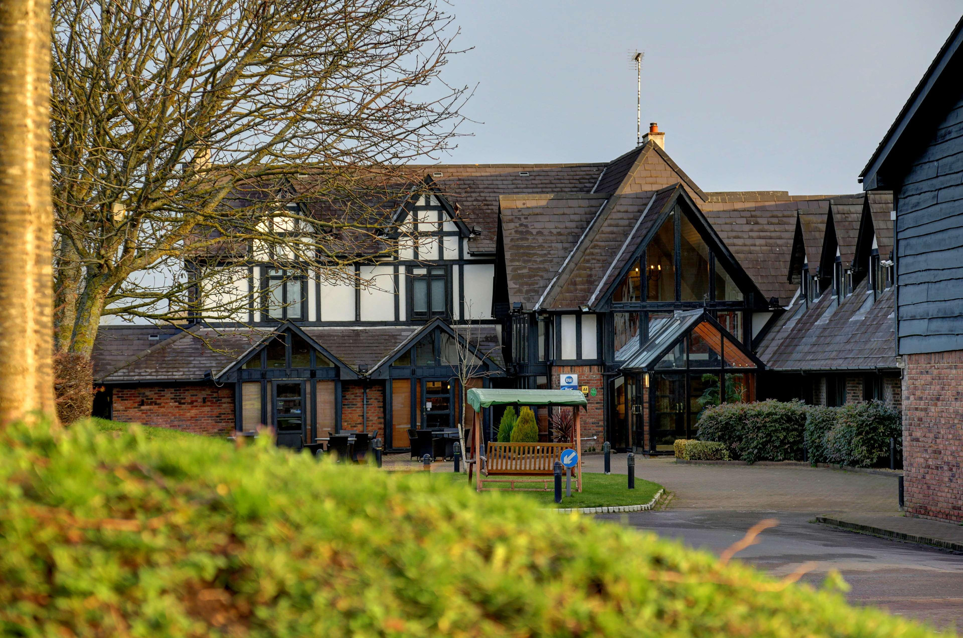 Vista Exterior Best Western Bristol North The Gables Hotel