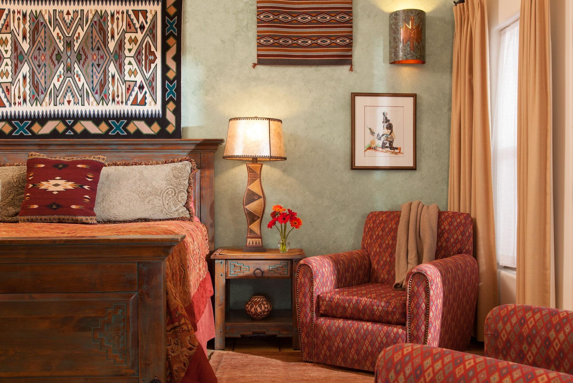 Varios Four Kachinas Bed & Breakfast Inn