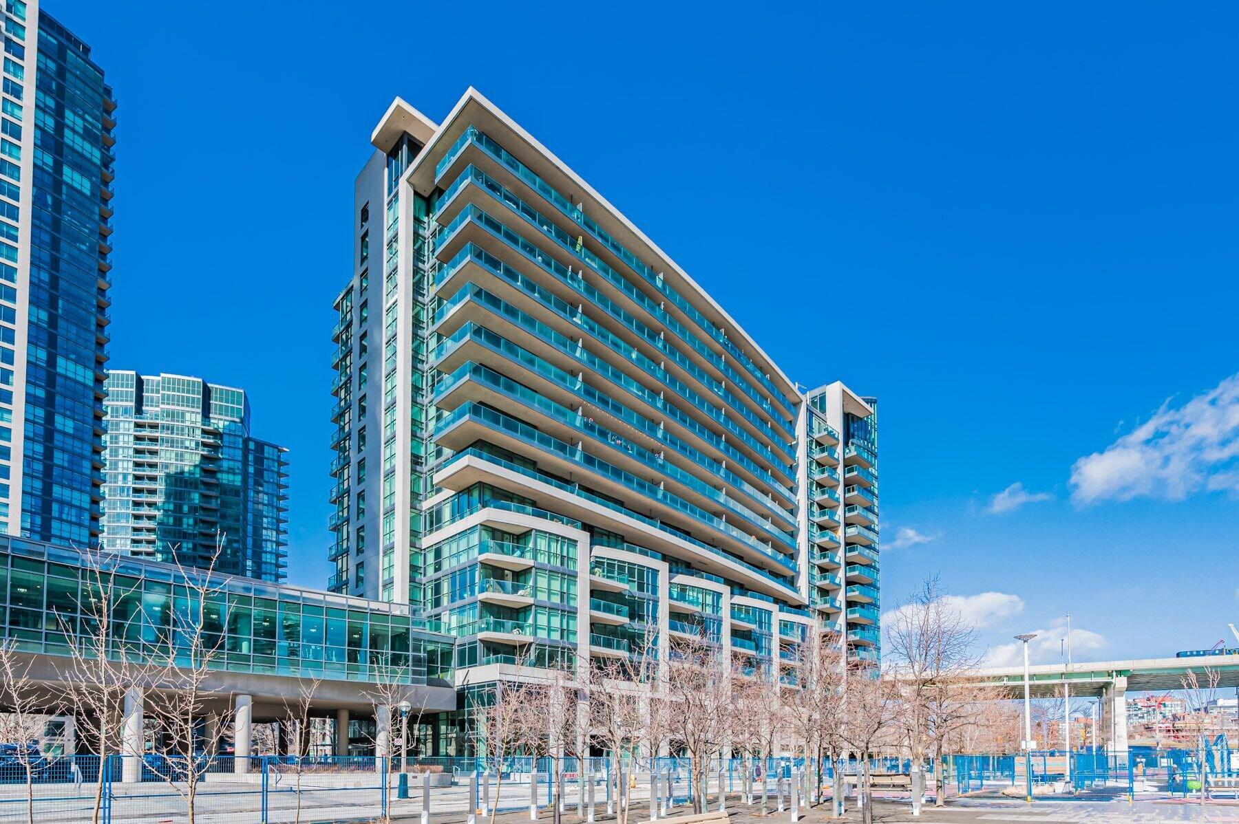 Vista Exterior RS Boutique Suites - Fort York