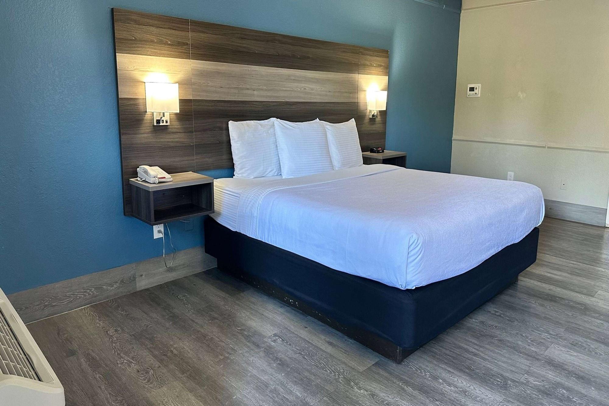 Habitación Days Inn by Wyndham San Diego Vista