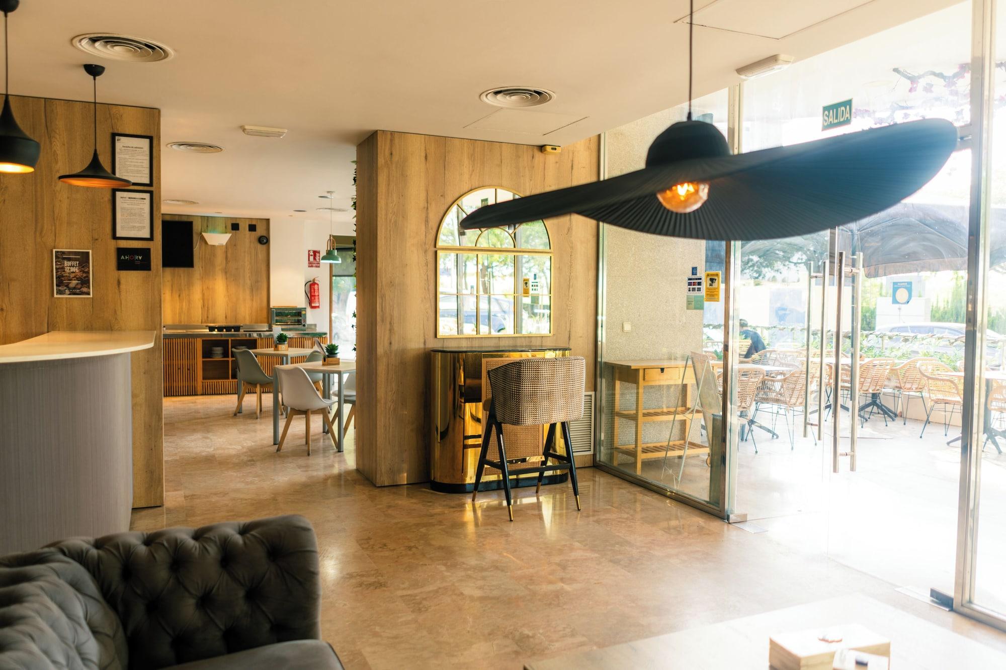 Varios Hotel Plaza Alaquas