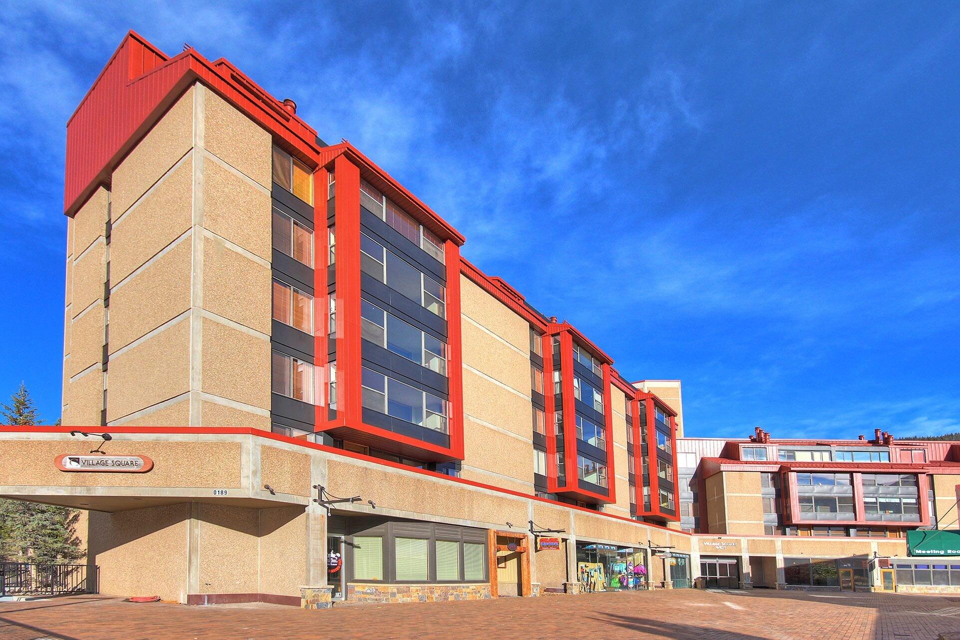 Varios VS645H Village Square 1Br 1Ba Hotel Room