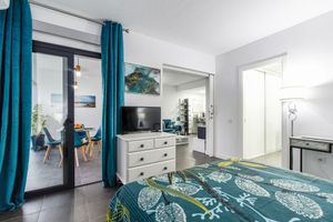 Alquiler Vacacional - AZUL Vv APARTMENT - JACUZZI, AIR CONDITIONING- SUPERHOST Vv APARTMENTS SL
