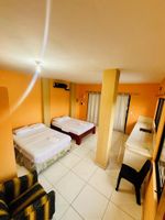 Alquiler Vacacional - Charming 5-bedroom hotel with WiFi, AC in enjoyable San Cristobal - Galápagos