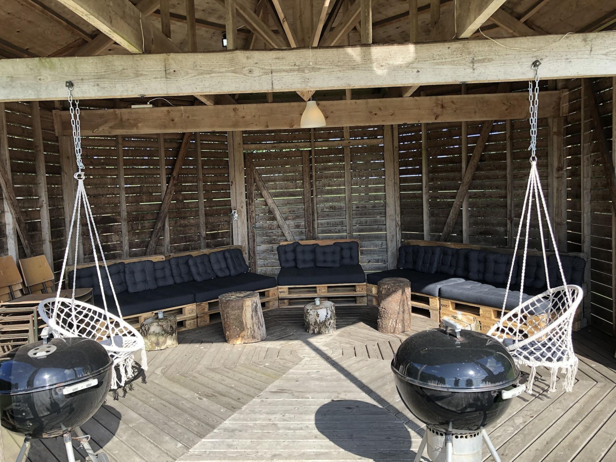 Bar/Salón Hestkær Family Rooms