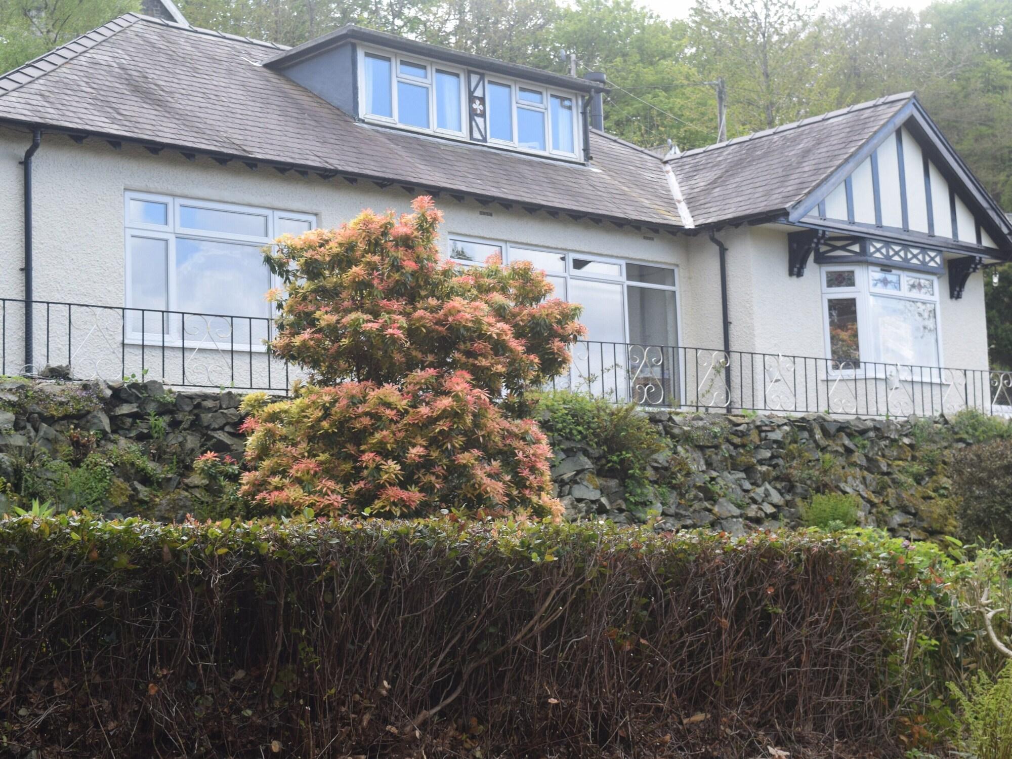 Varios Borthwen B&B
