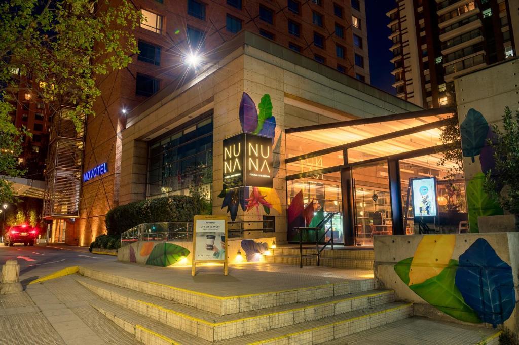 Vista Exterior Novotel Santiago Las Condes