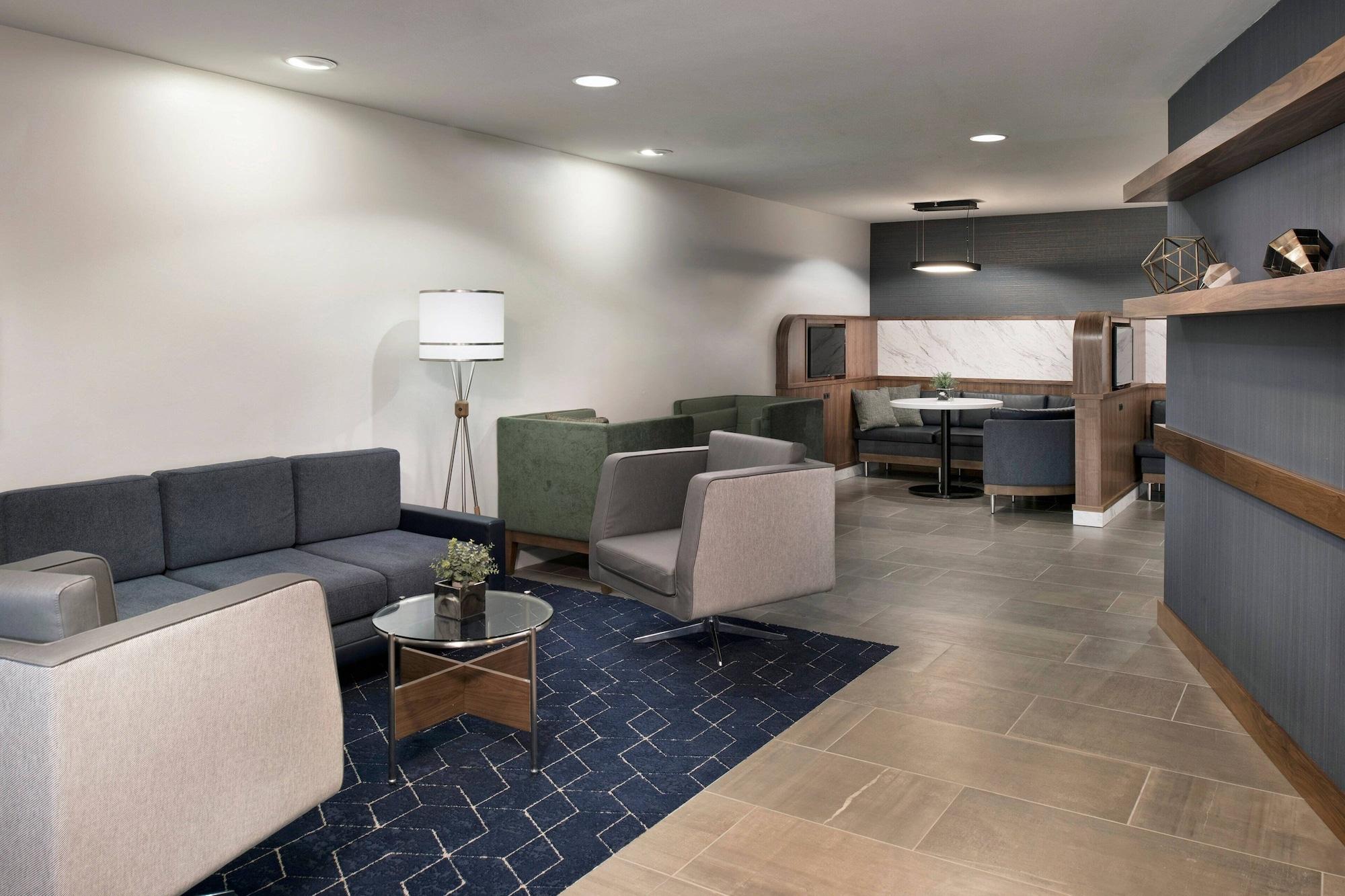 Vista Lobby Courtyard by Marriott Collierville