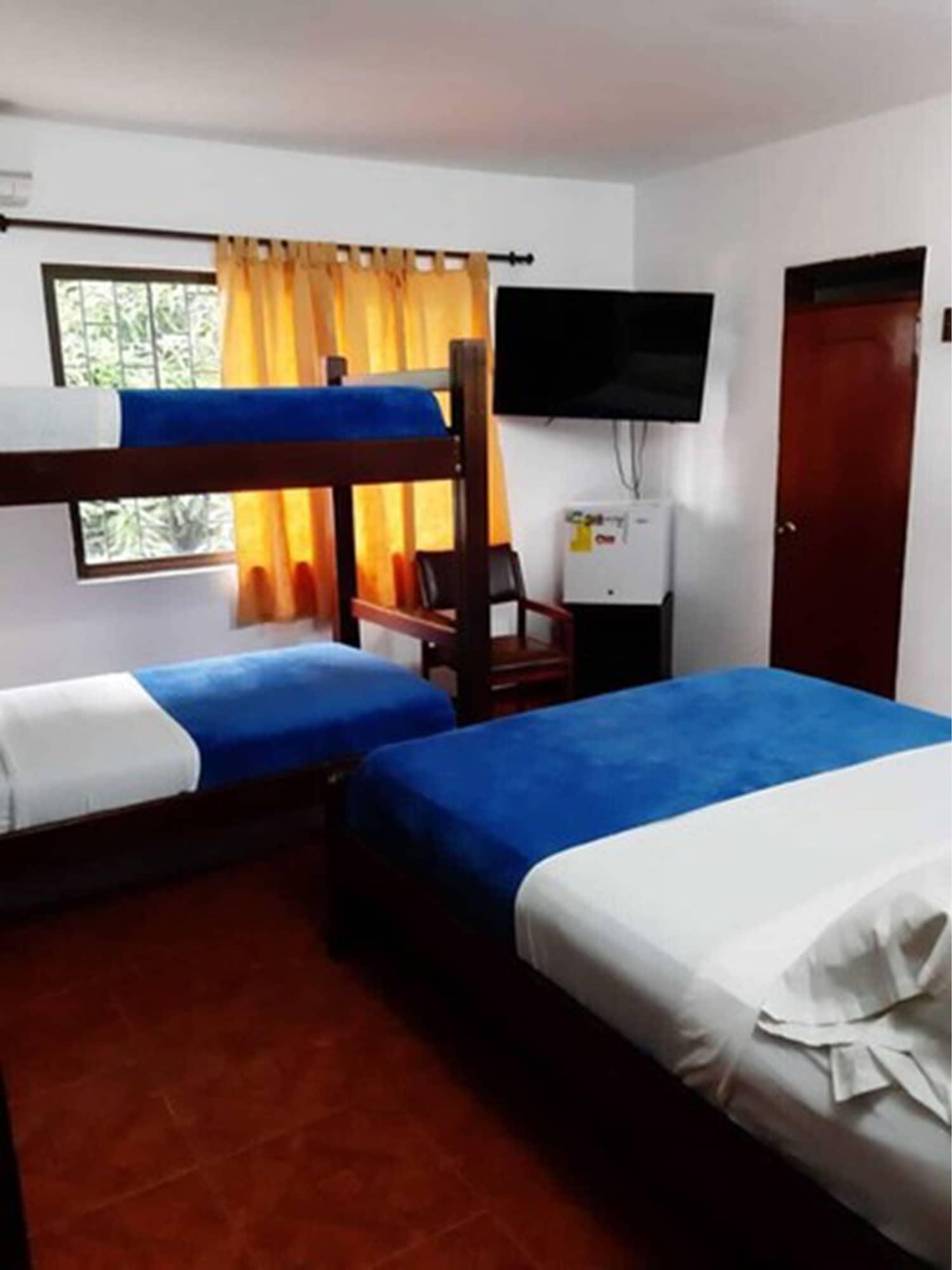 Varios Hotel Rivera Plaza